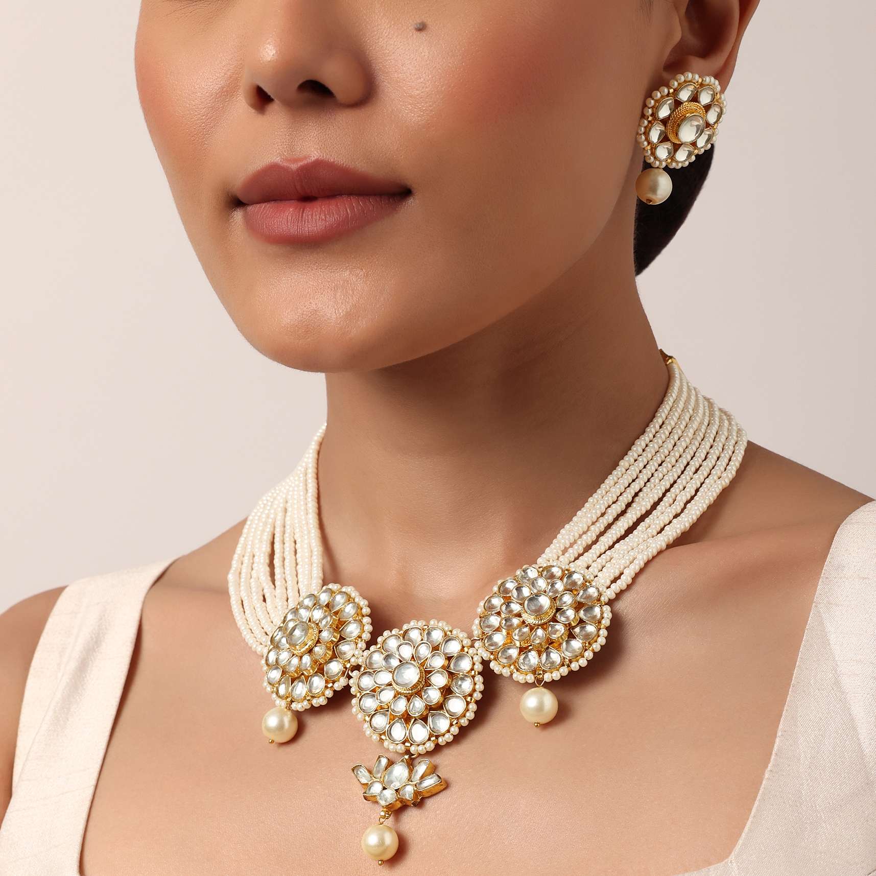 white_necklace_set_wit-sg139364_6_4978dbeb-515b-46be-afc2-7240505cc386.jpg