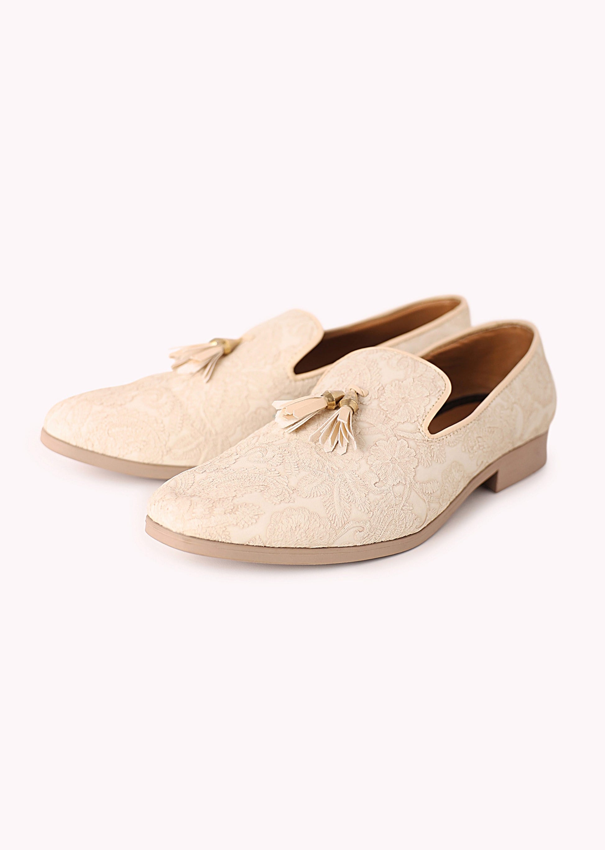 white_tassel_jut-sg179246_1_d1e9fe40-9351-4171-82ae-e9181eb35702.jpg