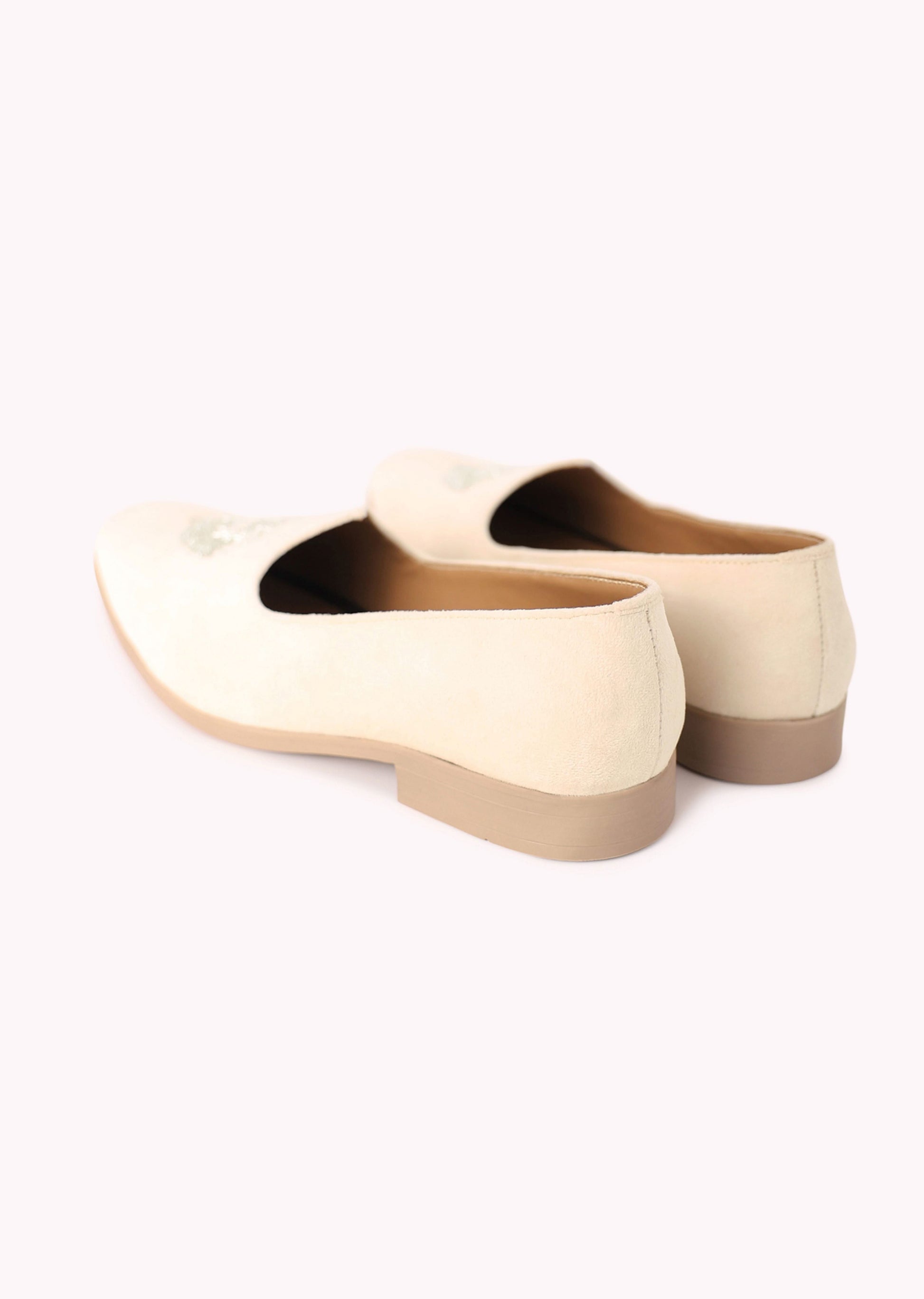 white_velvet_jut-sg179214_4_dfded501-b350-4fd8-914b-72aff699f960.jpg