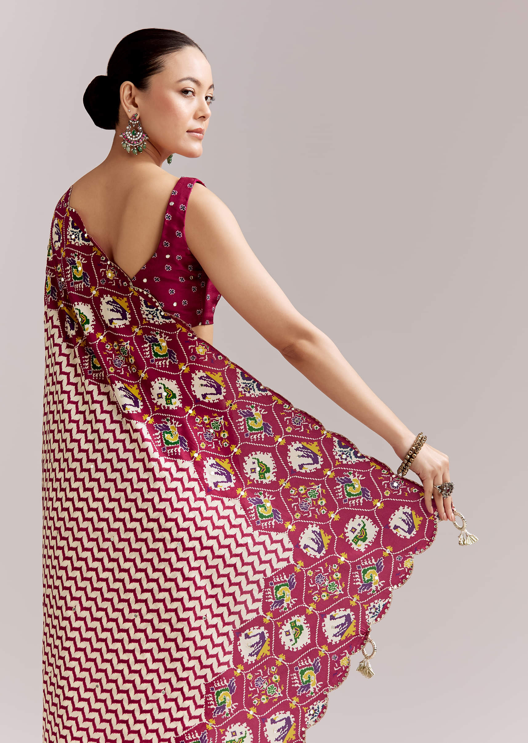 wine-and-off-white-satin-saree-with-ikat-style-floral-birds-border-sg351939-6.jpg
