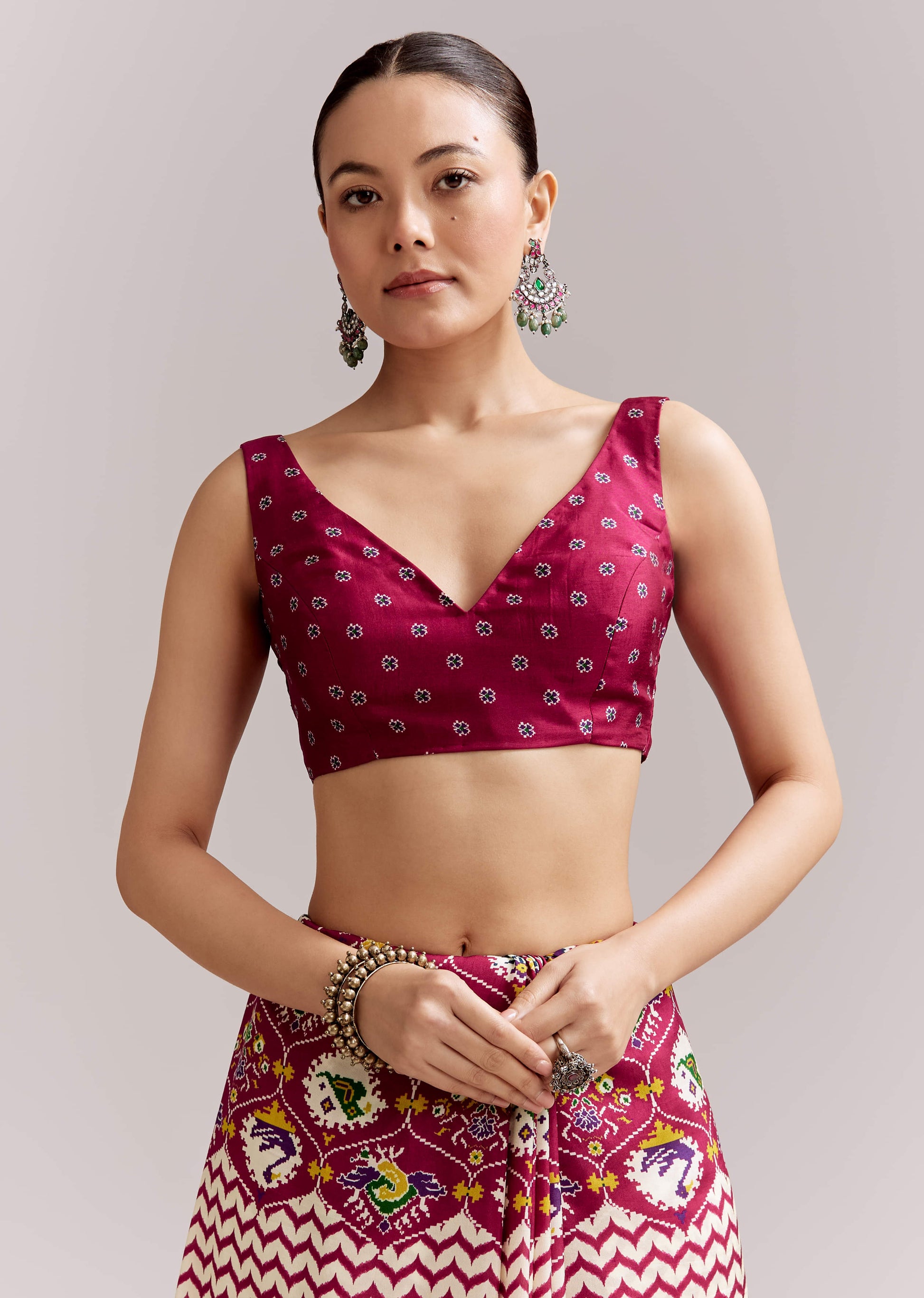 wine-and-off-white-satin-saree-with-ikat-style-floral-birds-border-sg351939-7.jpg