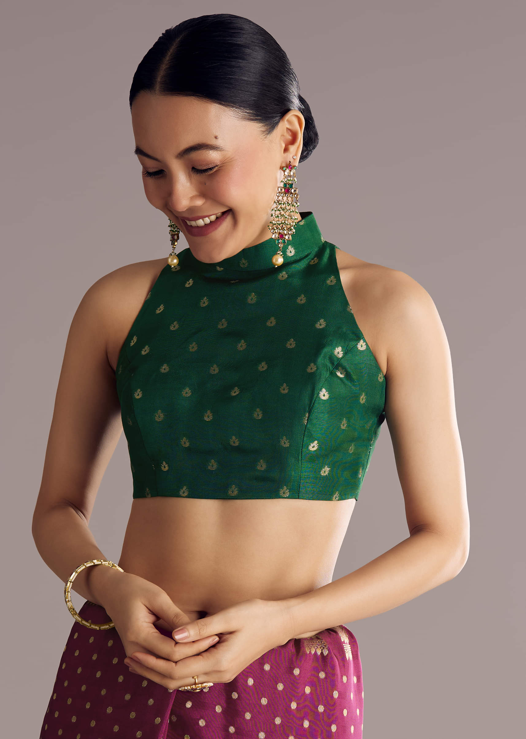 wine-dola-silk-saree-with-butti-work-and-floral-border-sg311867-7_17019f07-3832-4f33-8645-662e2540893d.jpg
