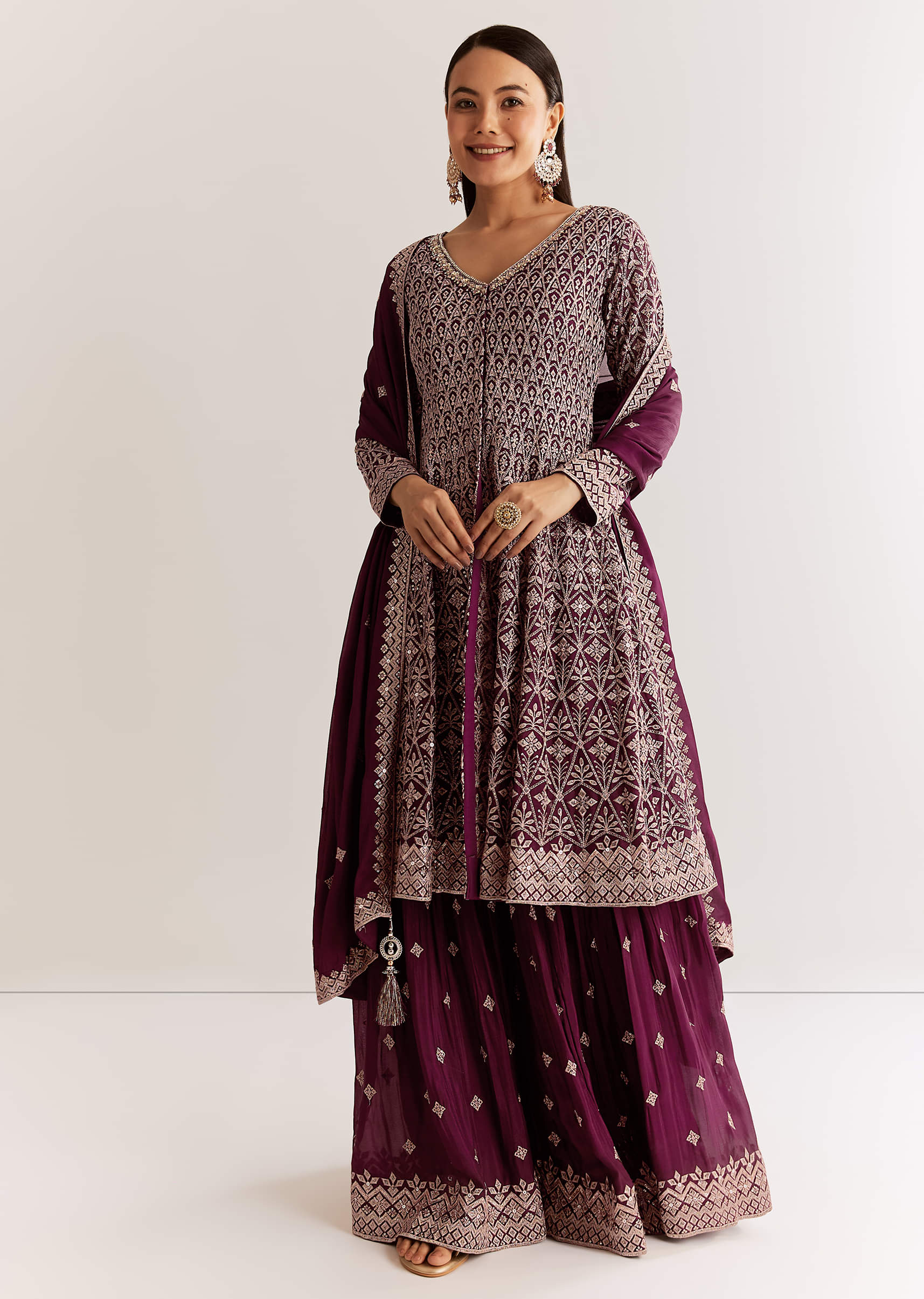 wine-georgette-kurta-set-with-zari-and-resham-work-sg285960-2_9b968041-e71b-4ddd-b58e-32d1ba4fa193.jpg