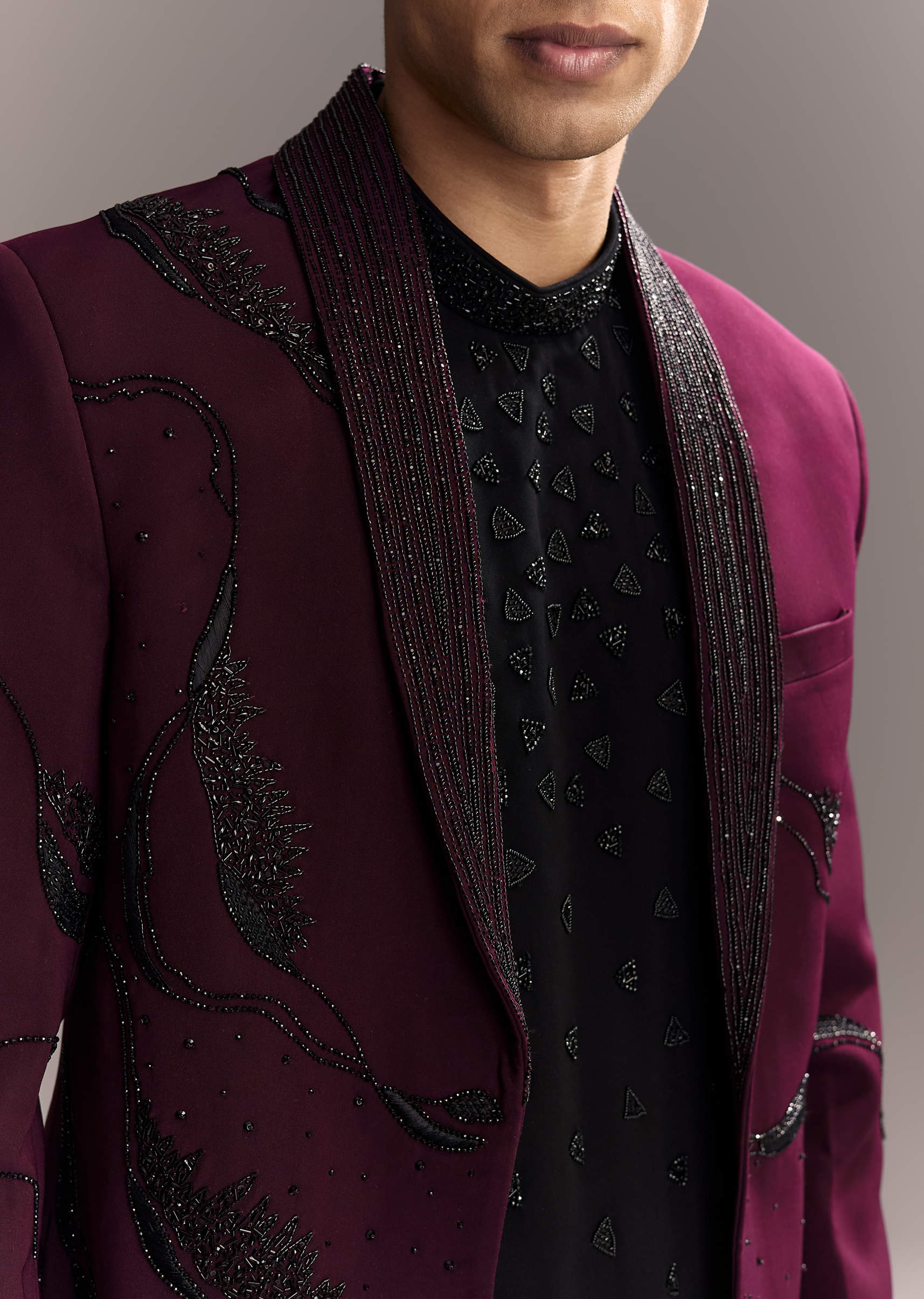 wine-indo-western-set-for-men-with-heavy-hand-work-sg327535-2.jpg