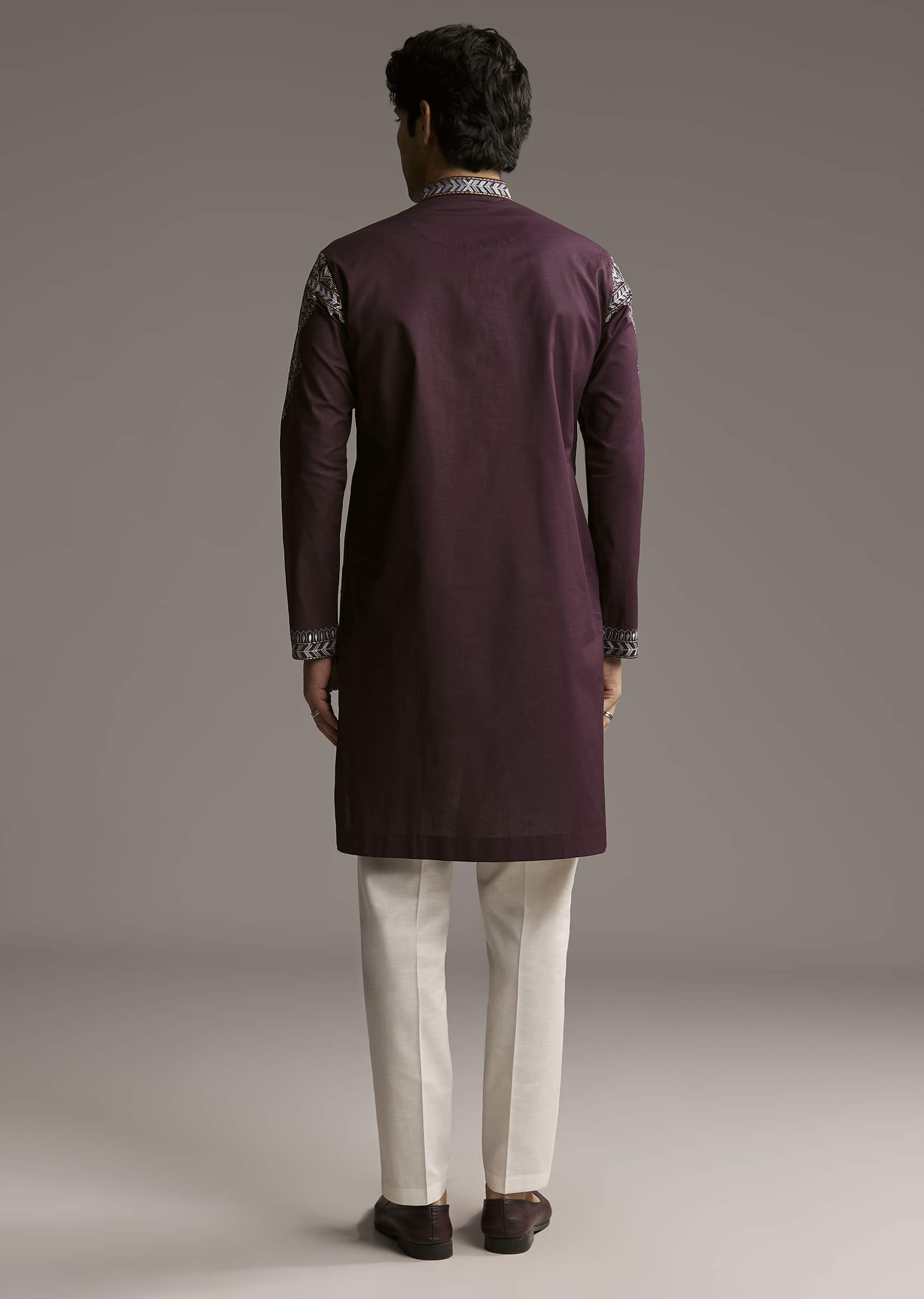 wine-linen-kurta-set-for-men-with-thread-embroidery-sg321988-5.jpg