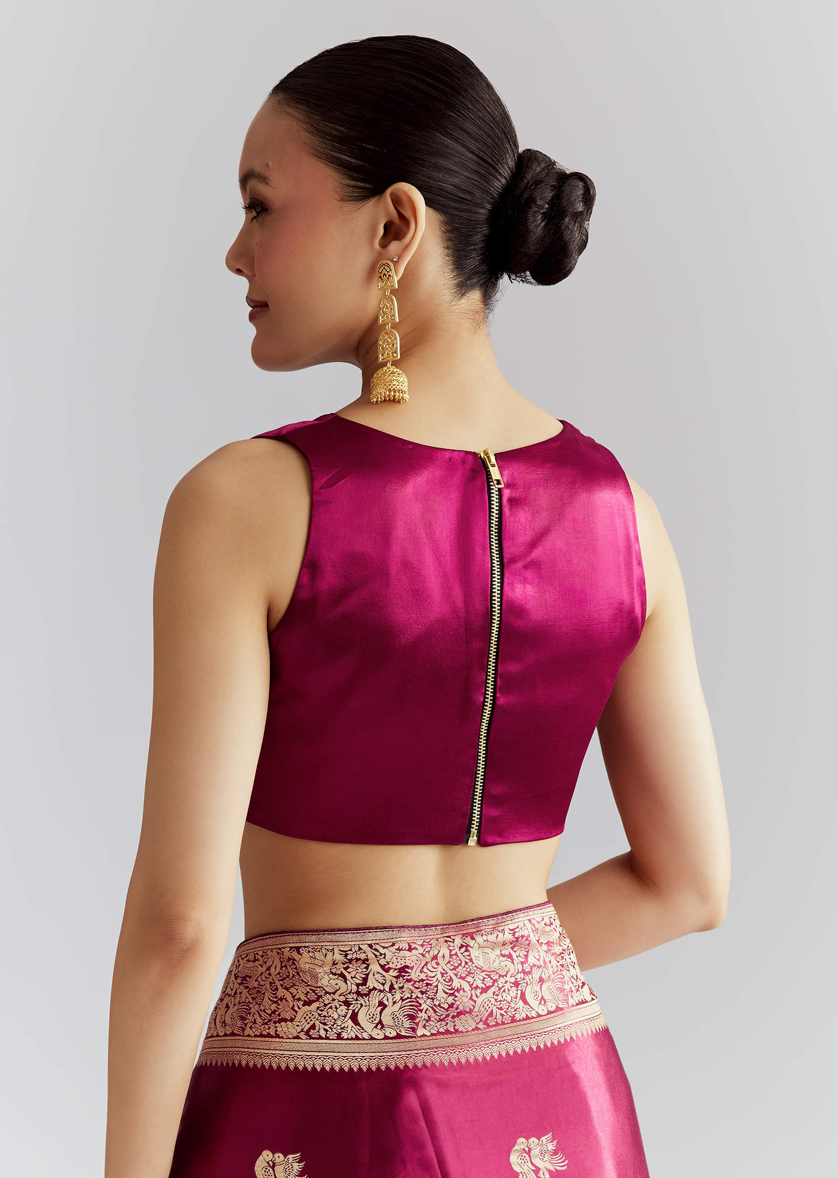 wine-satin-silk-woven-saree-with-heavy-zari-embroidery-sg350501-8.jpg