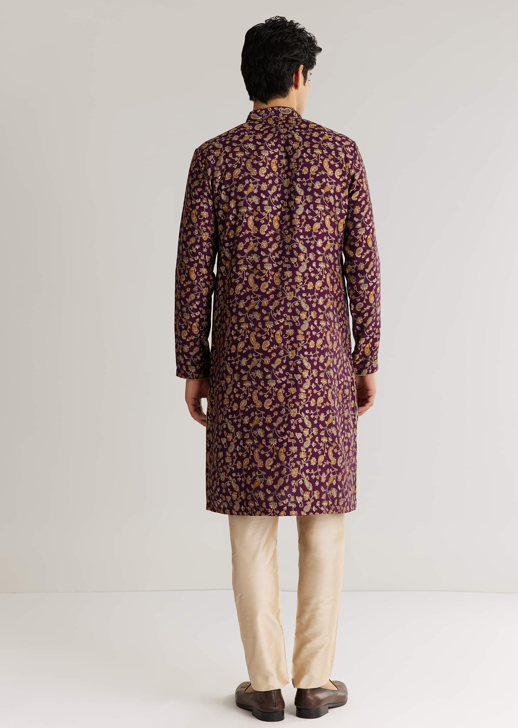wine-silk-floral-printed-kurta-set-with-cutdana-work-sg323912-6_7b638a11-a235-493d-91d8-f3225e6d3cdd.jpg