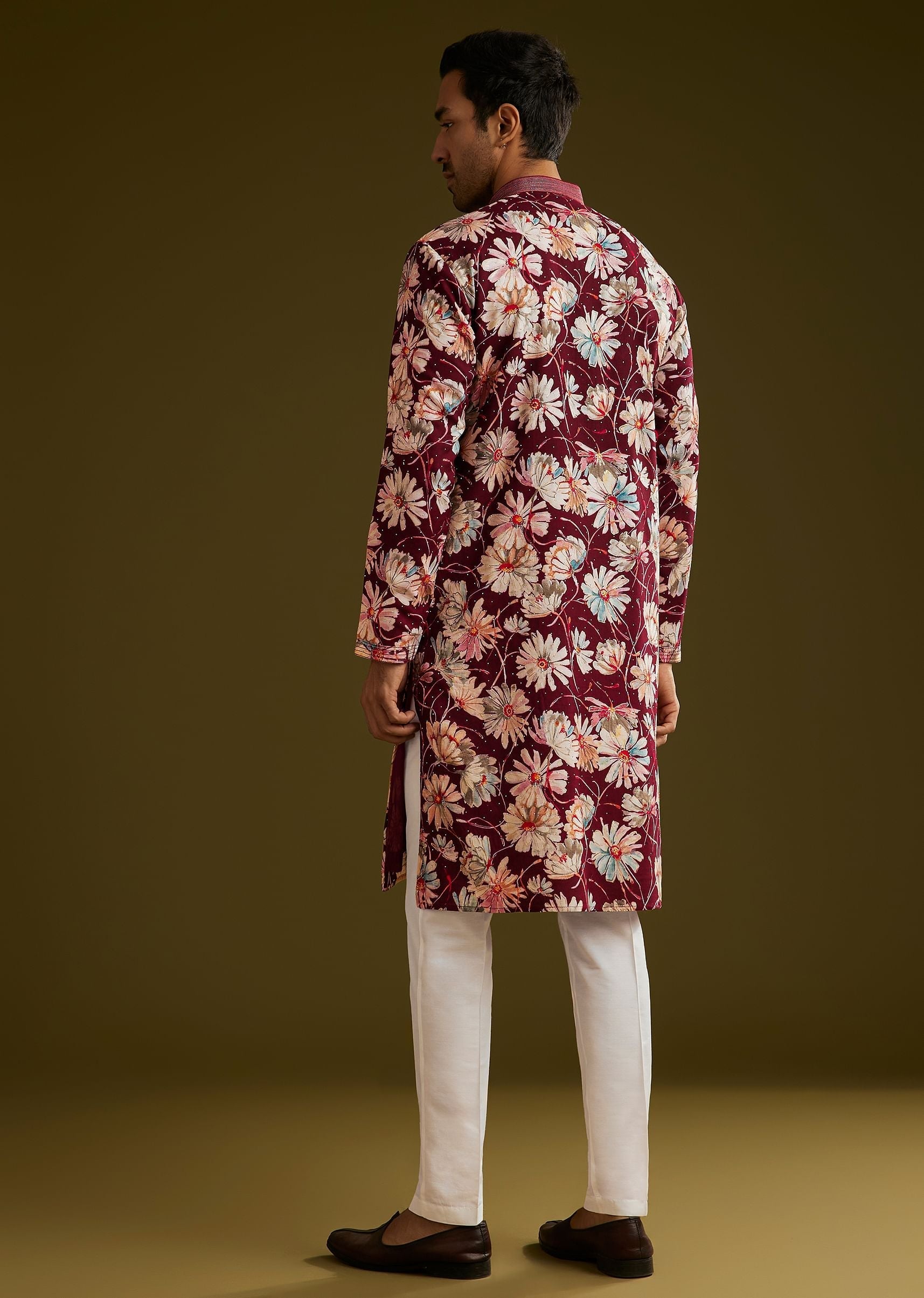 wine-silk-floral-printed-kurta-set-with-stone-work-sg309602-5_6ac539aa-e2e4-4840-b1a5-a49f4df984bf.jpg