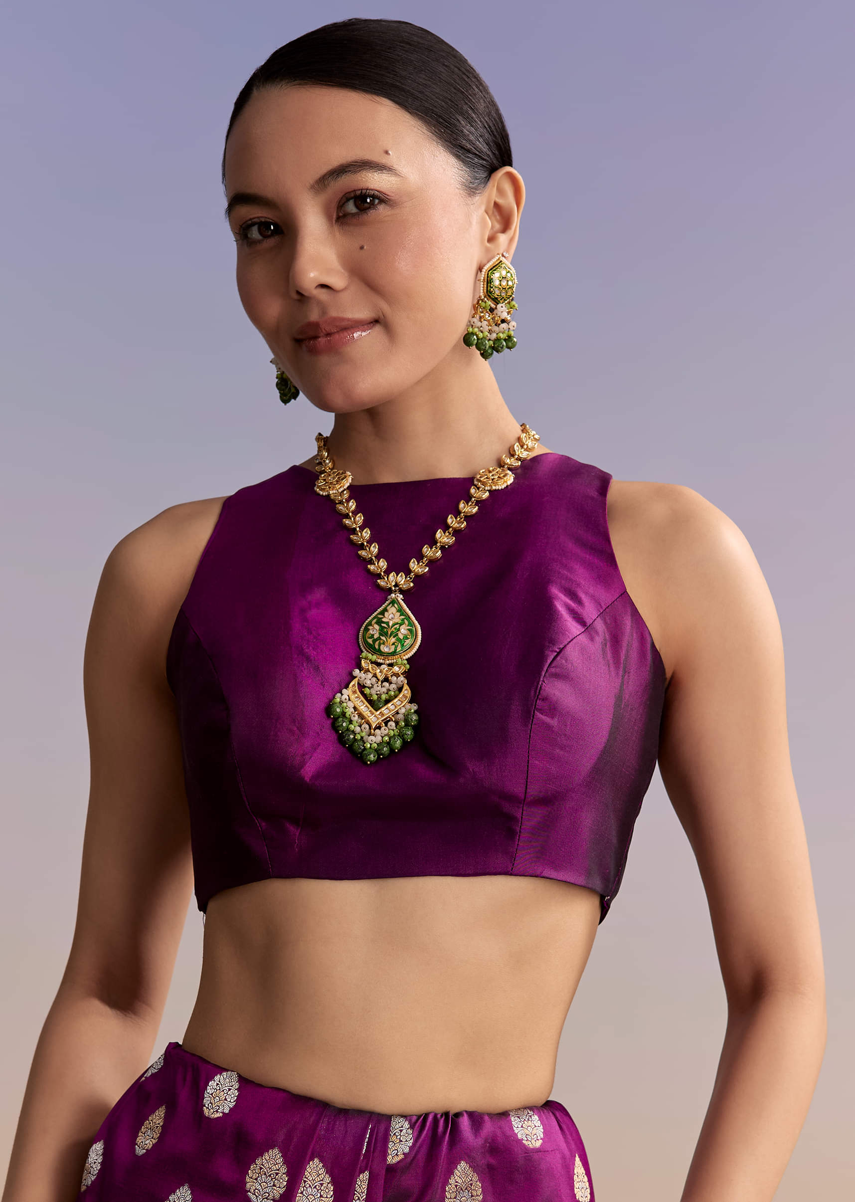 wine-silk-handwoven-banarasi-saree-with-zari-butti-sg342737-7.jpg