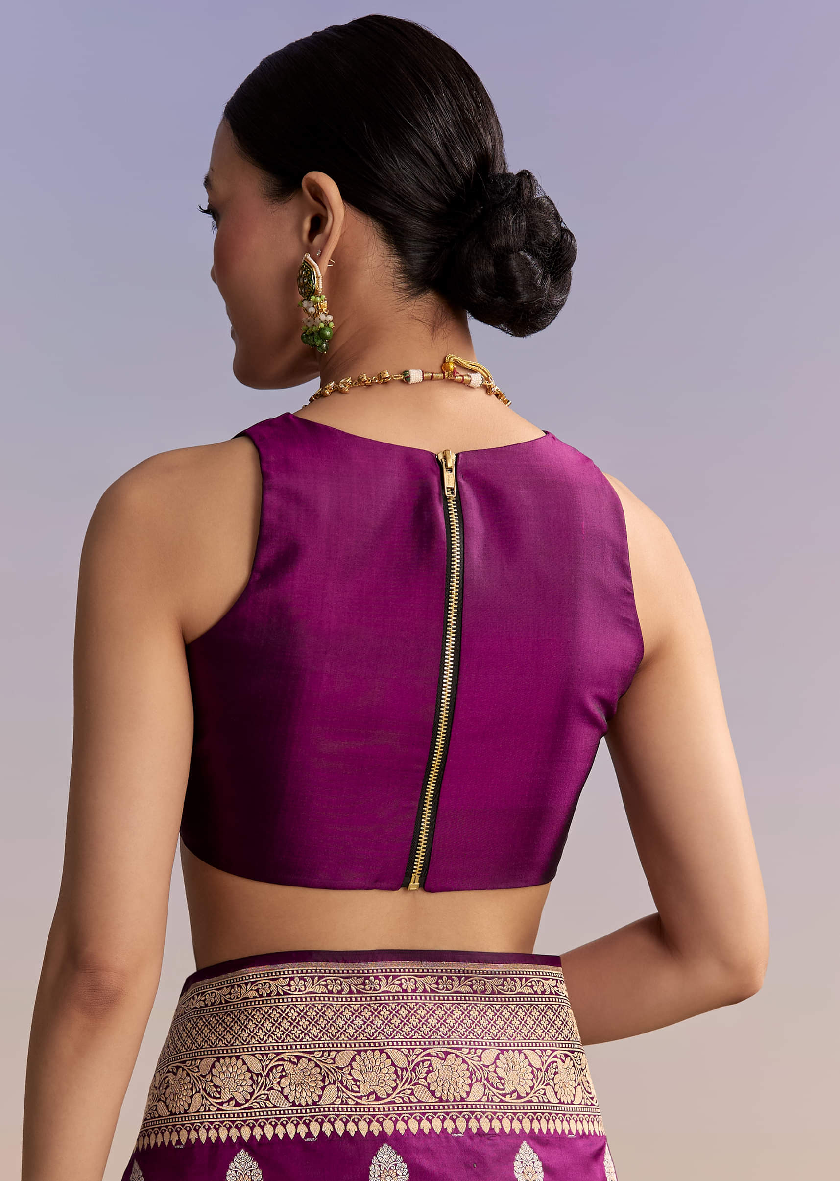 wine-silk-handwoven-banarasi-saree-with-zari-butti-sg342737-8.jpg