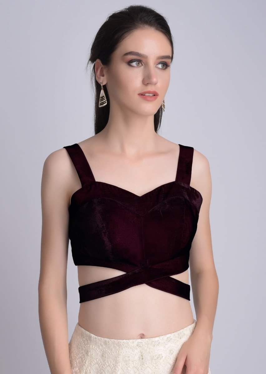 wine-sleeveless-blouse-in-velvet-with-cut-out-at-the-waist-online-kalki-fashion-m001509700y-sg33218_4_9371d442-0325-45c3-9ba4-105b8c449309.jpg