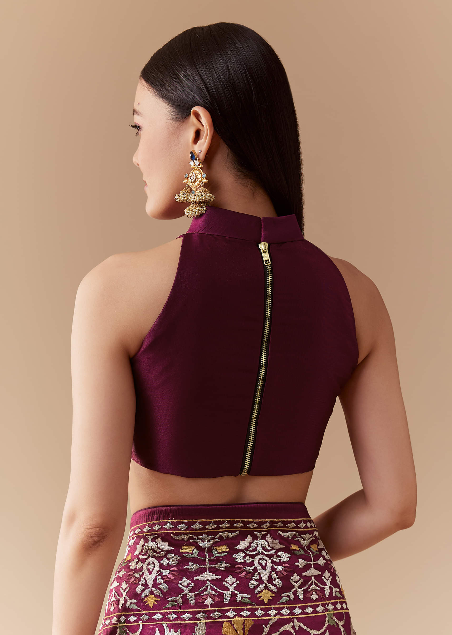 wine-tissue-organza-embroidered-saree-with-unstitched-blouse-sg346404-8.jpg