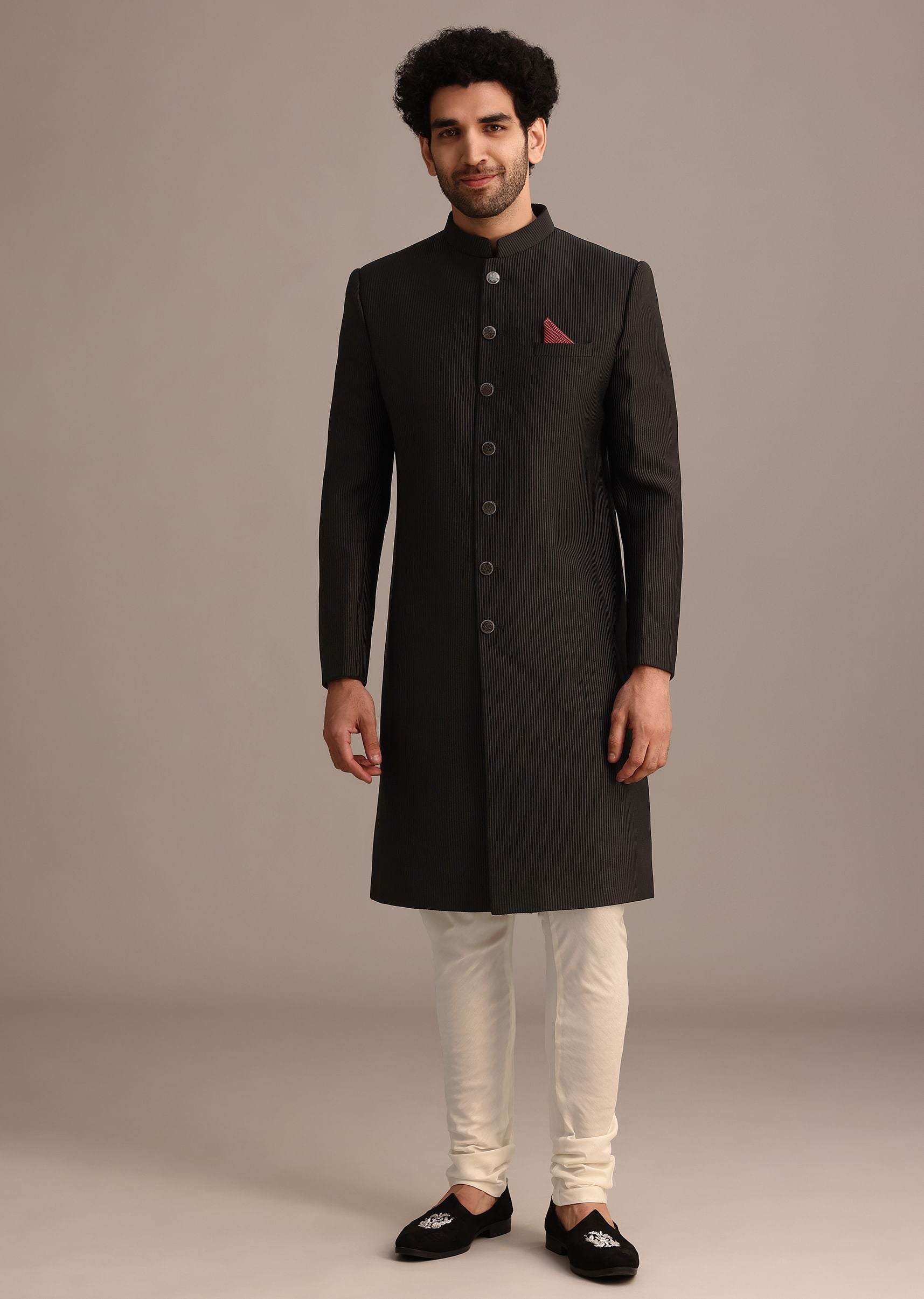 wine_textured_sherwani_set_with_mandarin_collar-sg270047_4.jpg