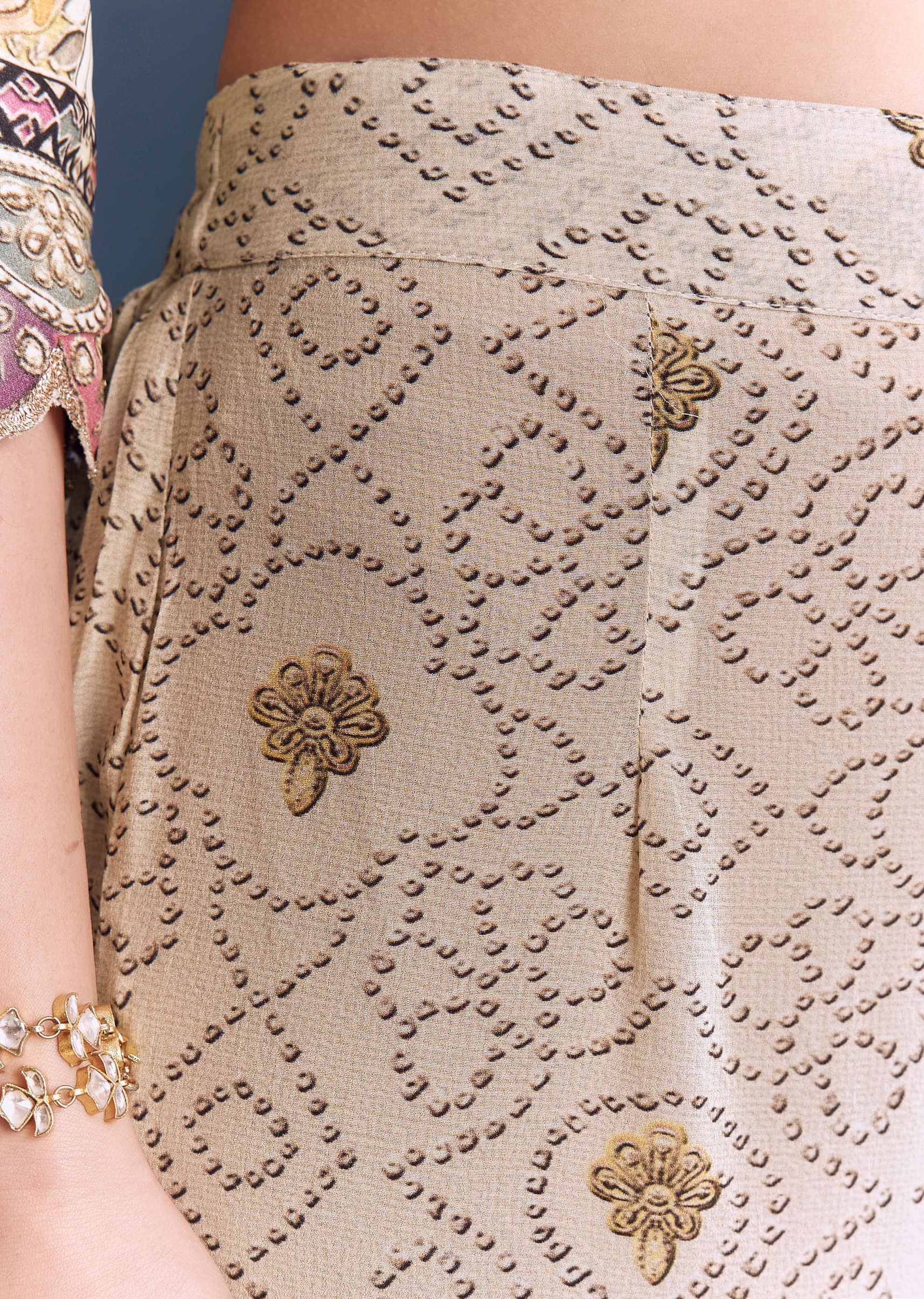 yellow-beige-ombre-crepe-kurta-set-with-floral-print-sg344090-6.jpg