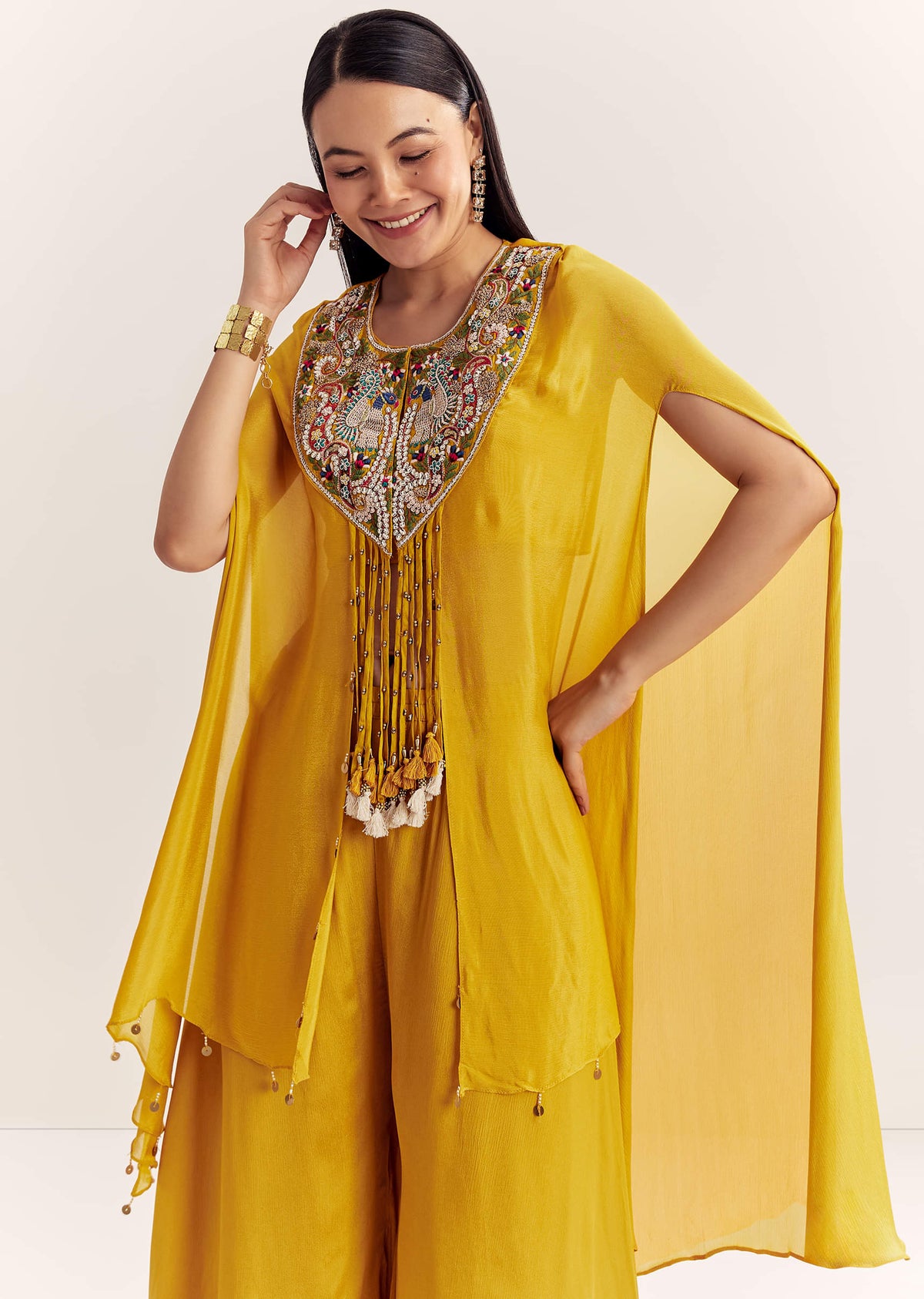 yellow-chinon-cape-set-with-zardosi-thread-and-moti-work-sg324500-1_303f30c3-1adb-40d3-8e16-152882f99377.jpg