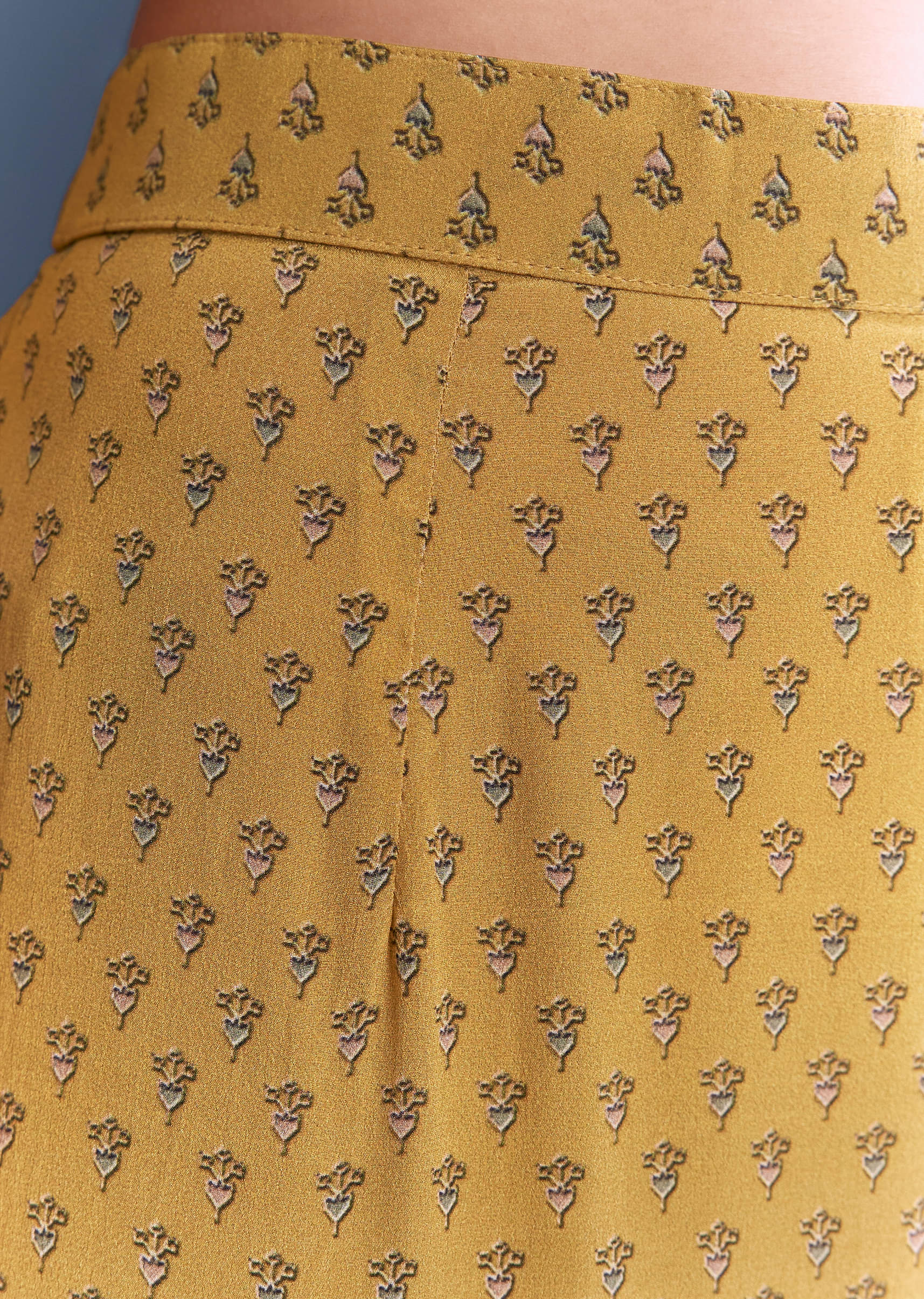 yellow-crepe-printed-kurta-set-with-floral-print-sg339823-6.jpg