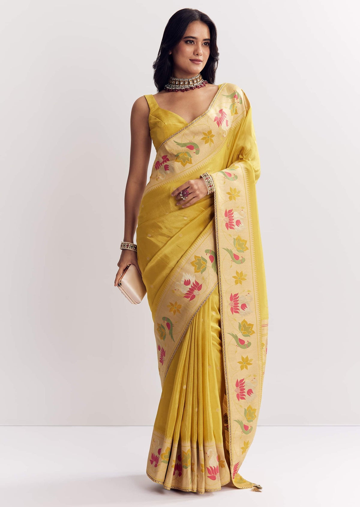 yellow-dola-silk-paithani-saree-with-dollar-butti-and-multicolor-motif-sg291229-5_702fe8cc-b8af-4b33-9cfb-97b12d9ddc70.jpg