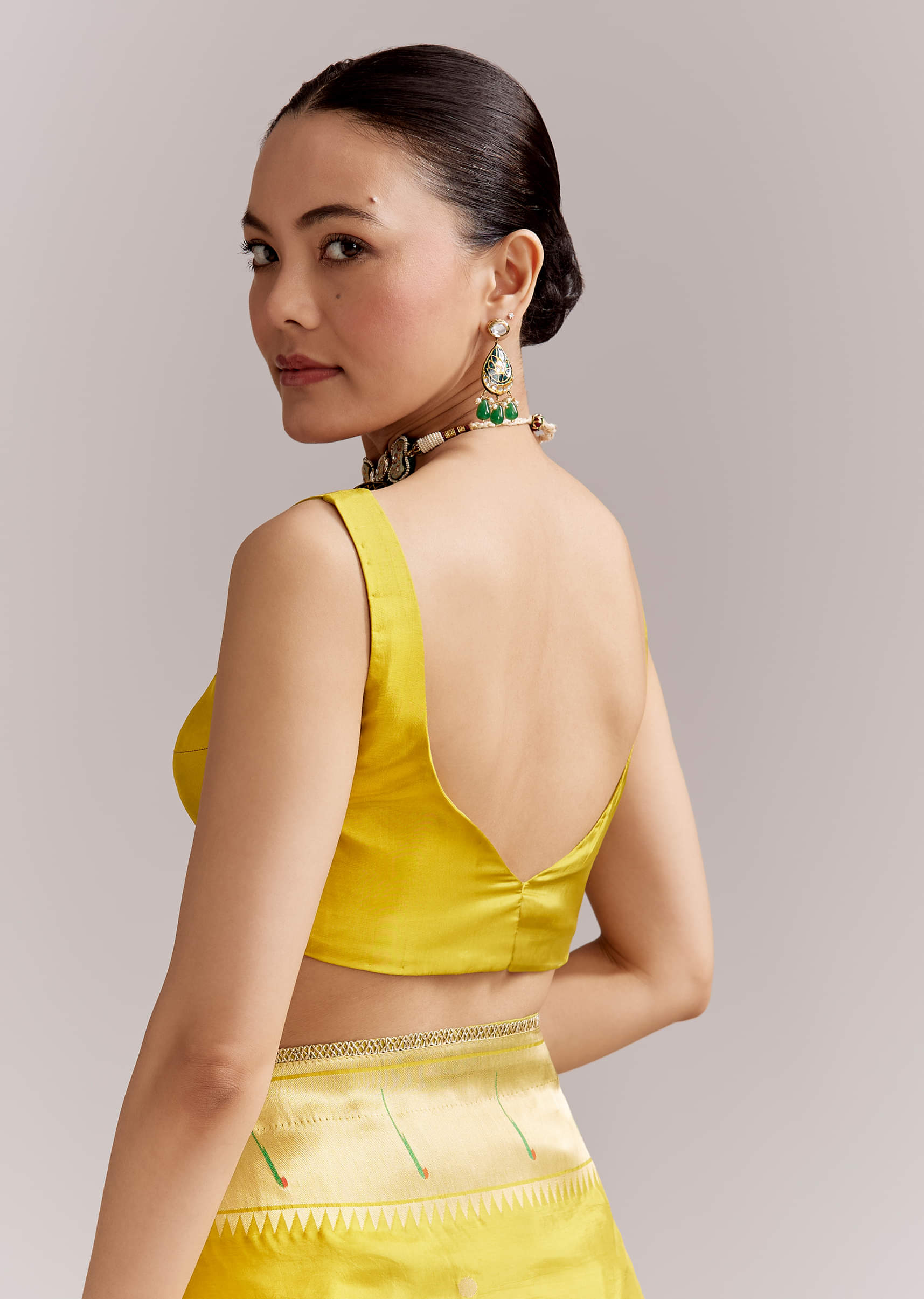 yellow-dola-silk-woven-muniya-paithani-saree-with-zari-border-sg352308-8.jpg