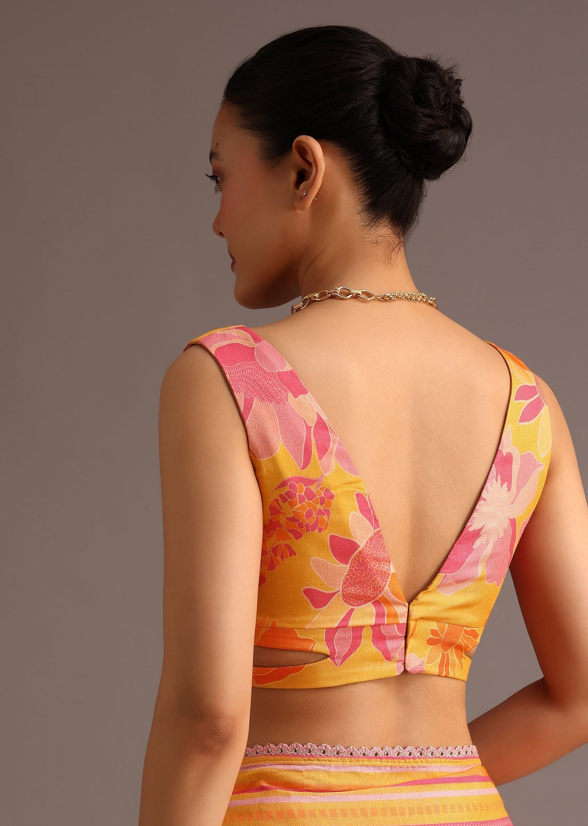 yellow-mustard-floral-printed-muslin-saree-sg257761_10_3086b9be-4b3d-4352-9e51-7c1643c92241.jpg