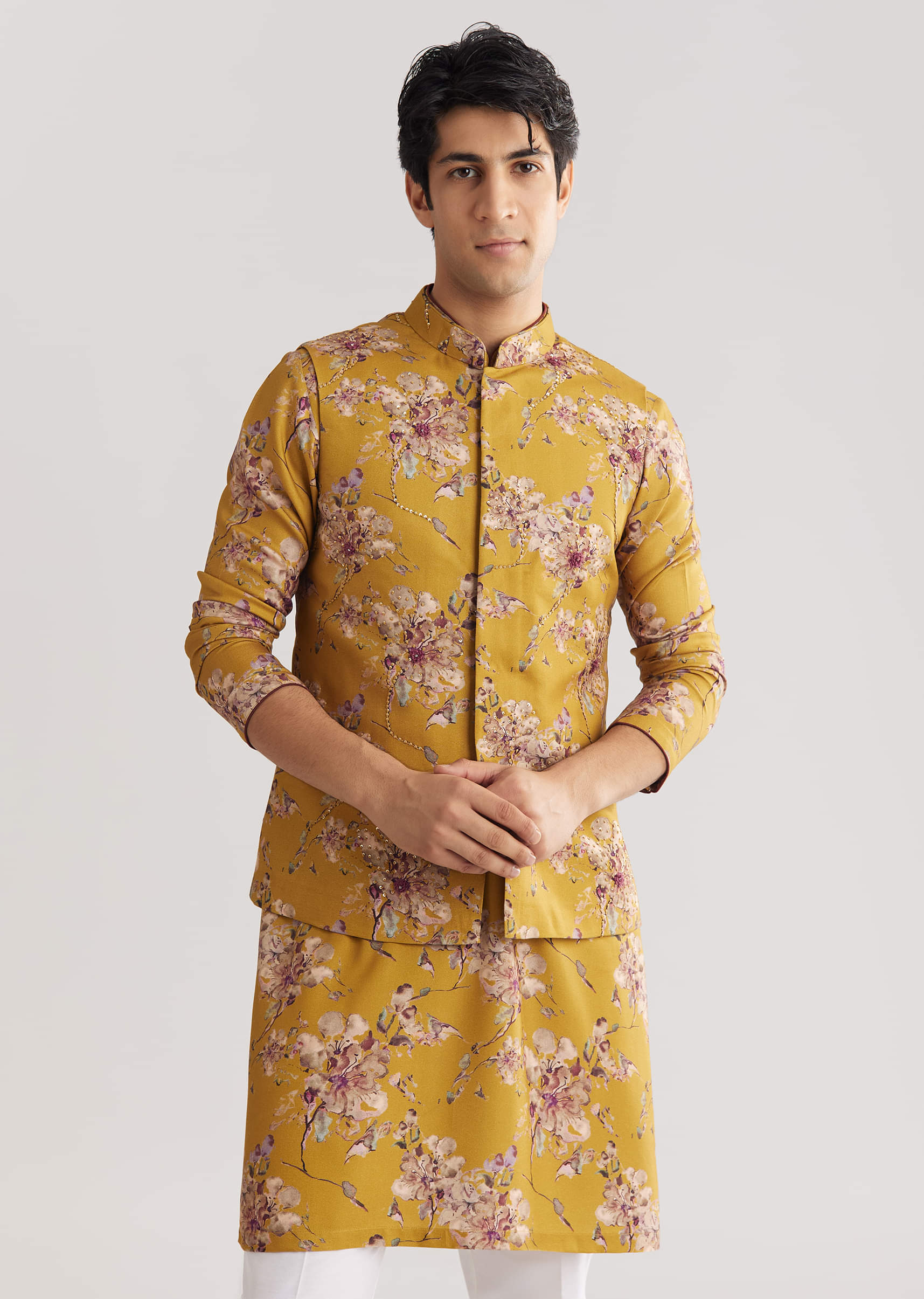 yellow-pashmina-jacket-kurta-set-with-stone-work-sg323528-1_a4aaa6a2-5afb-42e0-92ff-32925f62b83e.jpg