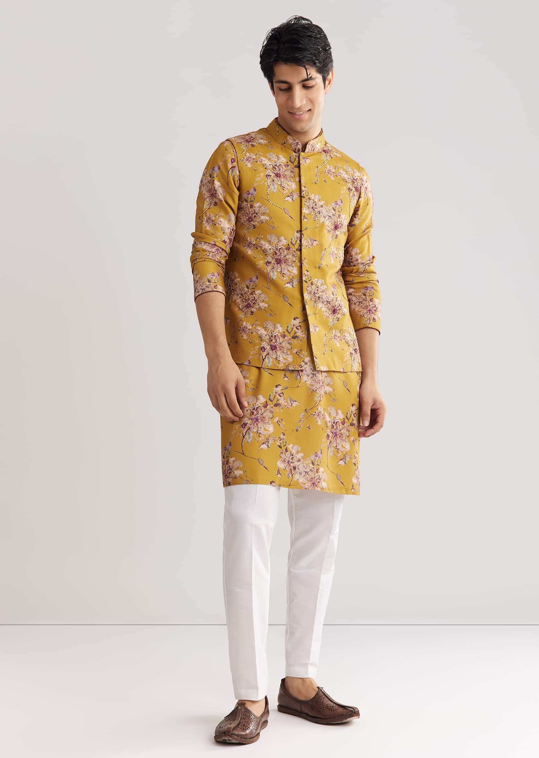 yellow-pashmina-jacket-kurta-set-with-stone-work-sg323528-4_11df311c-730d-49c5-adfb-0c50162f8571.jpg