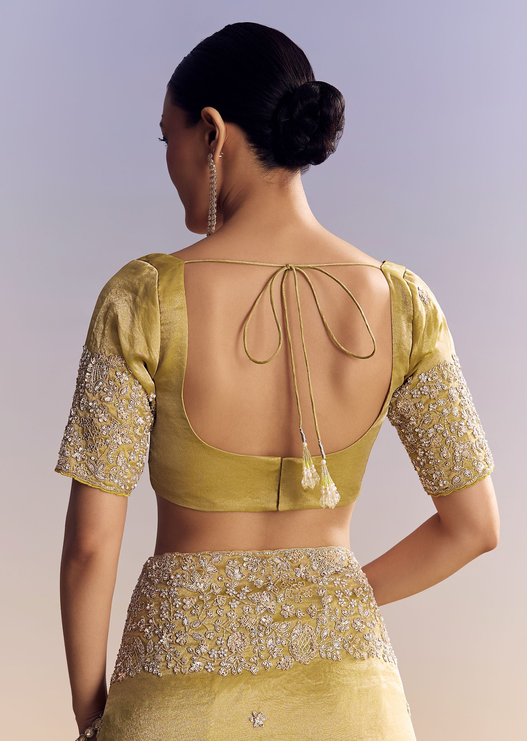 yellow-tissue-saree-with-heavy-floral-embroidered-border-sg317655-8_485d3a19-69dc-4068-8911-079244f5738d.jpg
