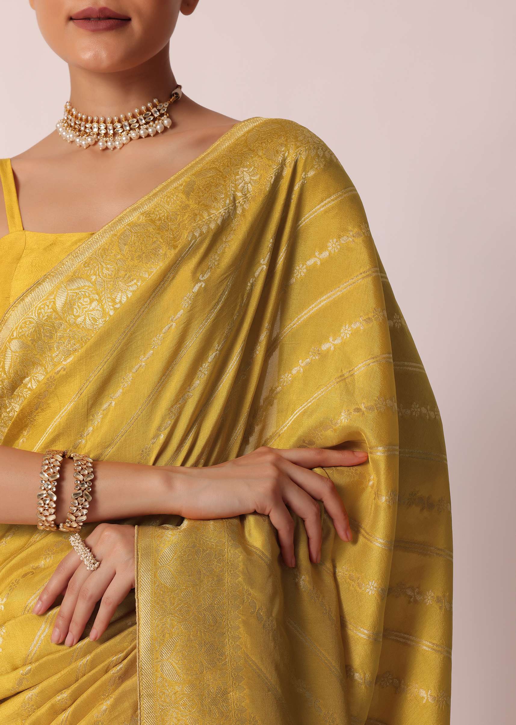 yellow_banarasi_silk_handloom_saree_with-sg182515_5_29759654-ca83-434a-a098-5089f8de9c0a.jpg