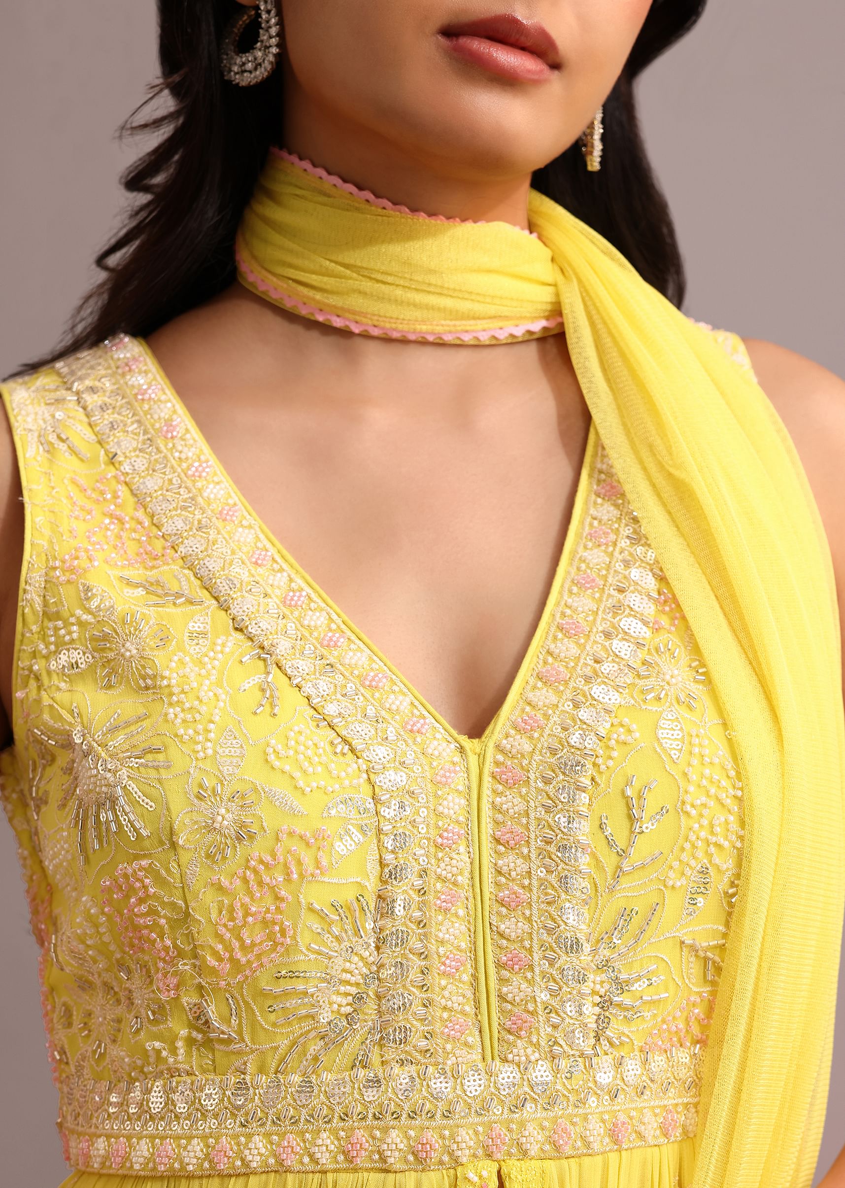 yellow_embroidered_anarkali_pant_suit_with-sg273331_3_d0346cbb-cc0e-4004-84bd-4a3e1966e4cb.jpg