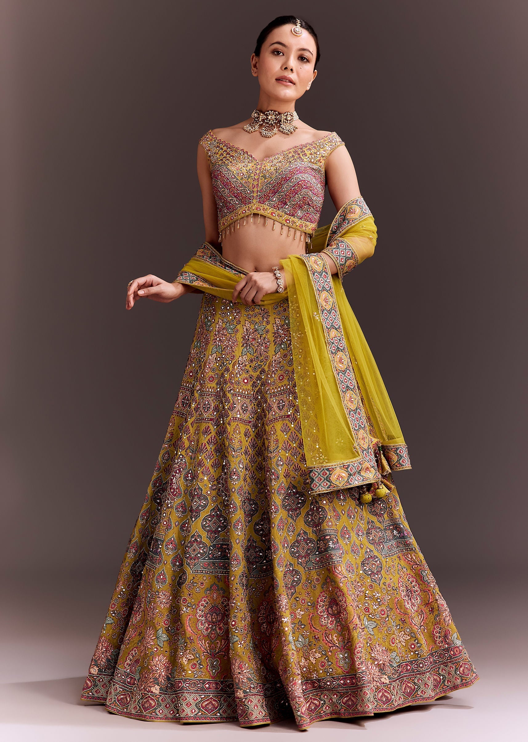 yellow_embroidered_lehenga_set-sg150218_5__nasto_b436f5aa-3d9a-487b-9b95-5c8ce2dd4685.jpg