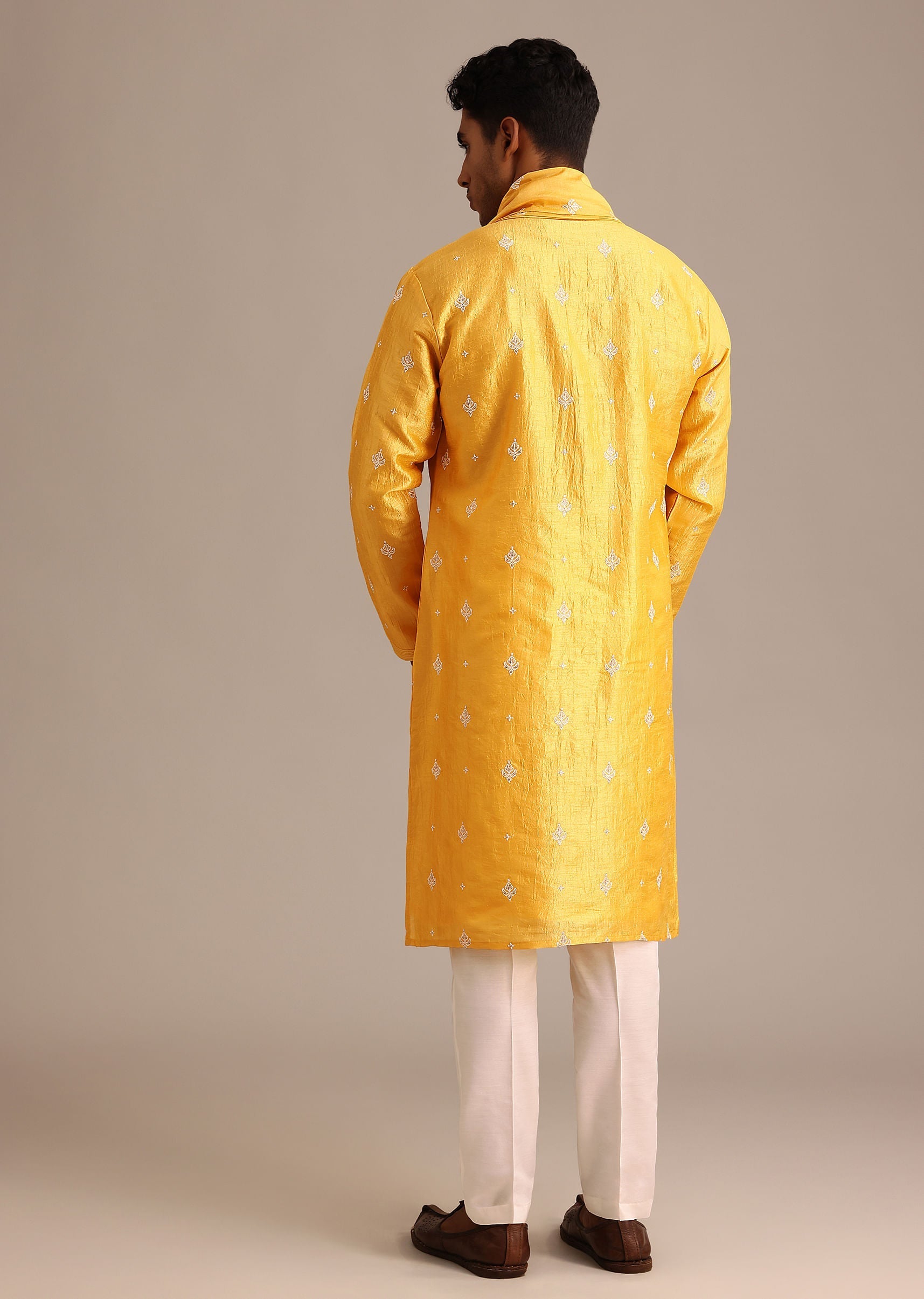 yellow_raw_silk_threadwork_kurta_set_with_dupatta-sg244969_1_e2d0ec1f-87c9-46f5-8041-586e782f1785.jpg