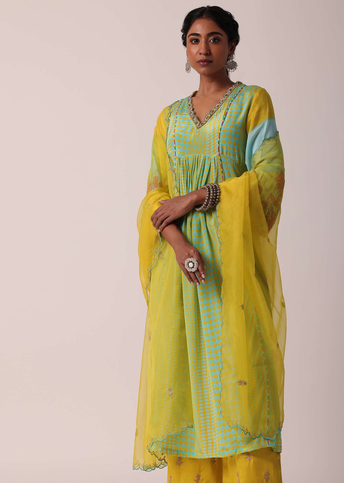 yellow_silk_palazzo_set_with_printed_kurta_-sg203463_6_d4d4f235-1da5-45cf-82fc-9c61d4e83dd0.jpg