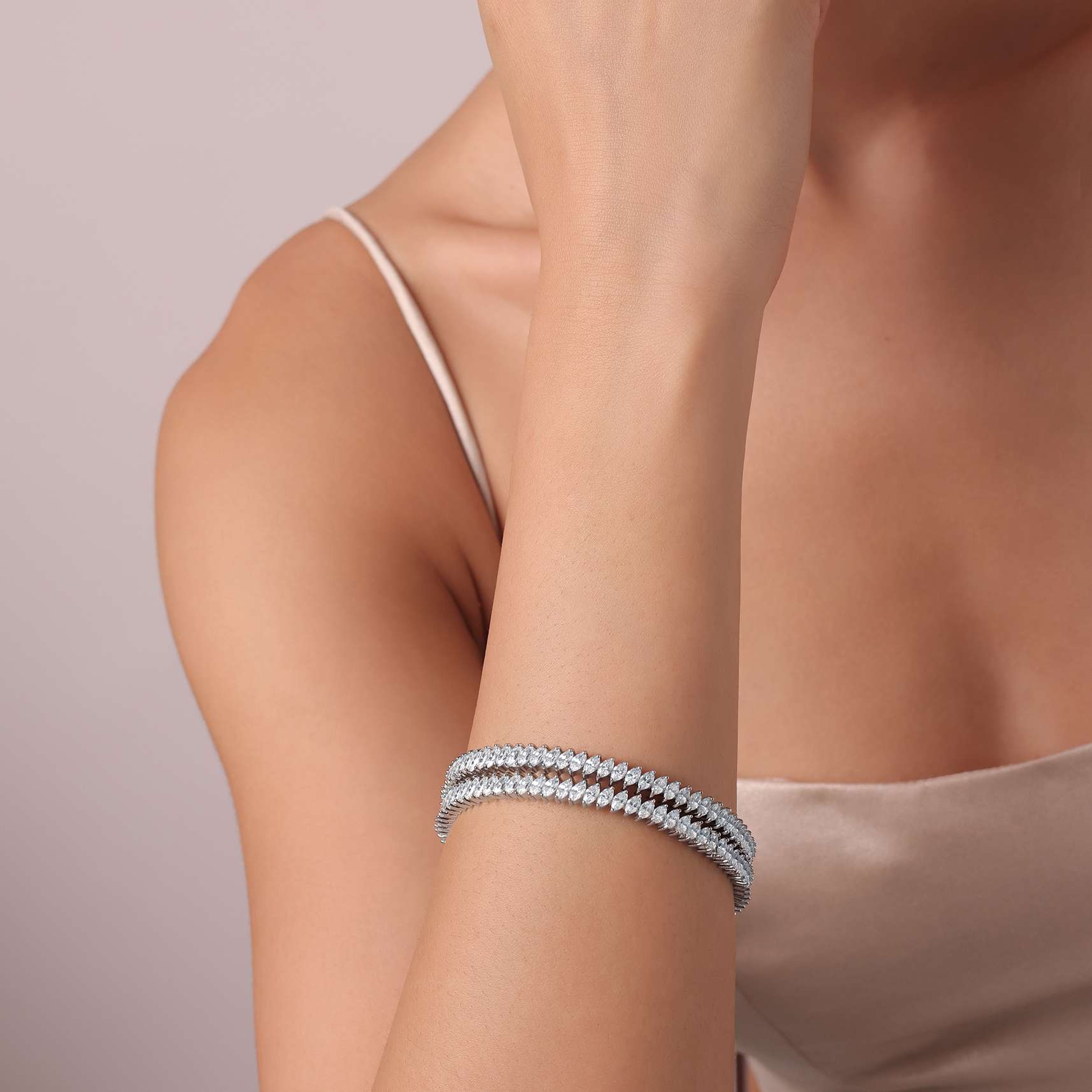 92.5_sterling_silver_stone_studded-sg177852_1_64067ab4-16f0-484c-896d-a759a2c9b34a.jpg