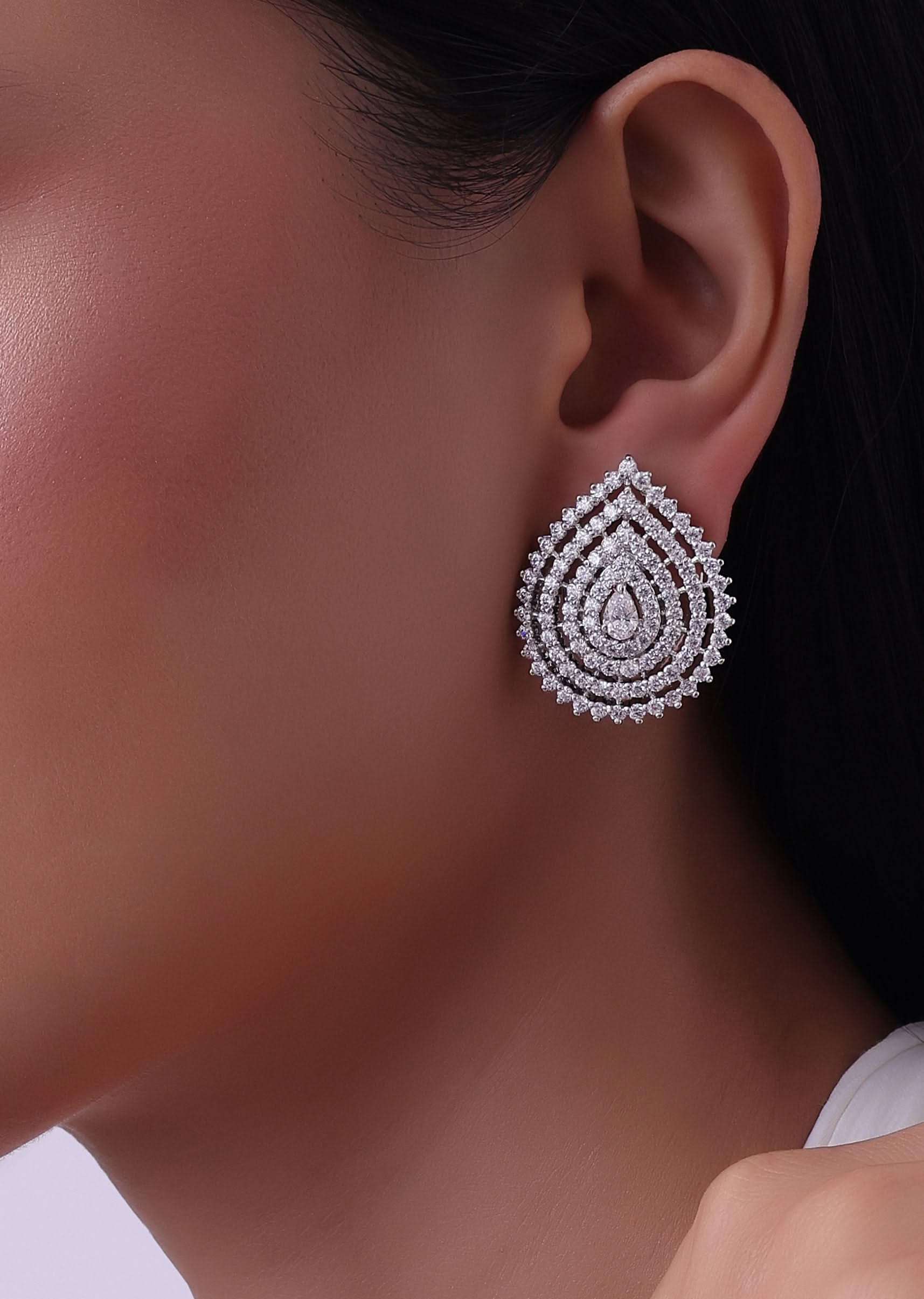 92.5_sterling_silver_studs-sg163816_1_cda89d94-fe1c-4340-b15b-5de18043405e.jpg