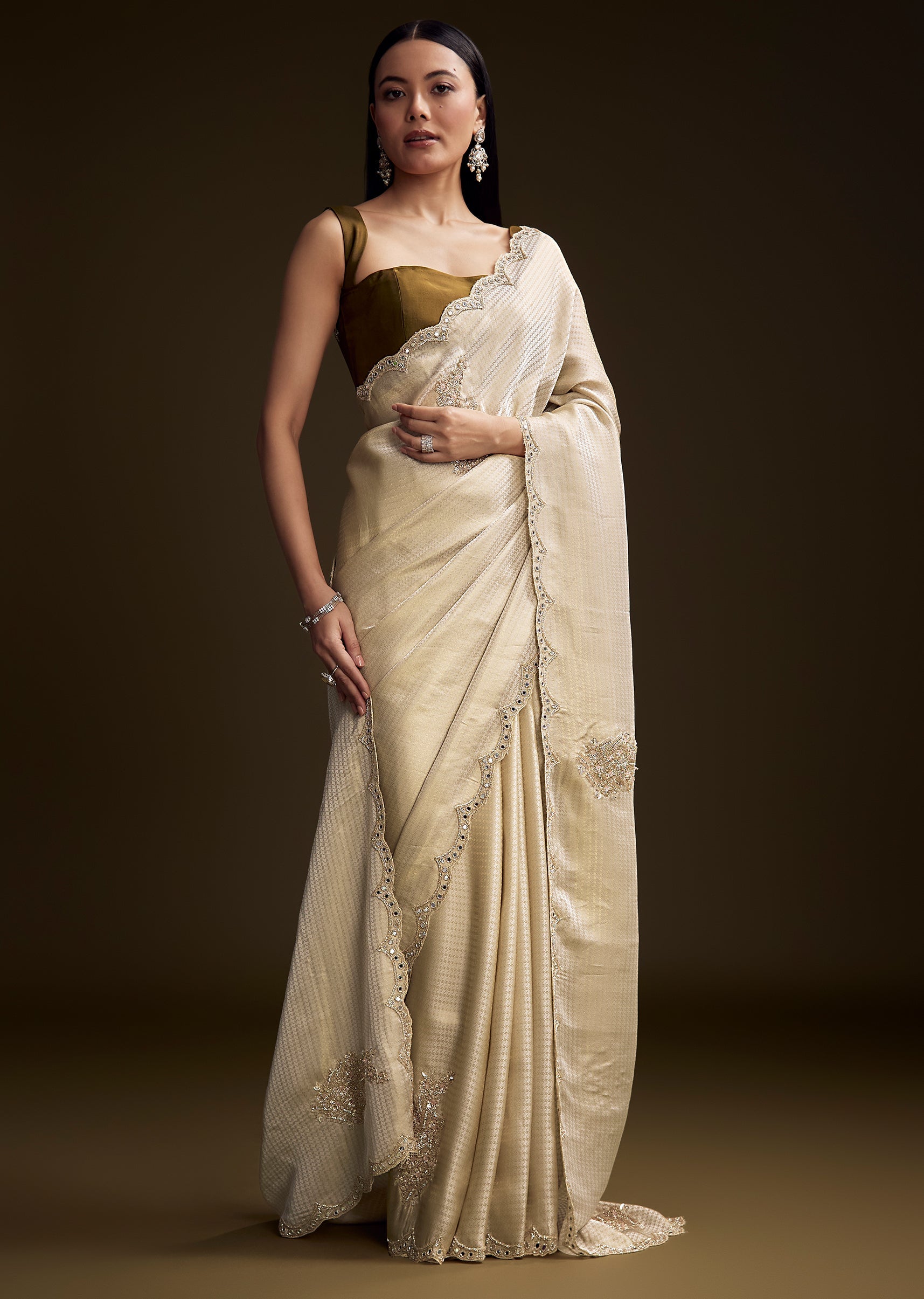 Beige_Jacquard_Saree_With_Zardosi_And_Mirror_Embroidery-sg336713-7_7.jpg