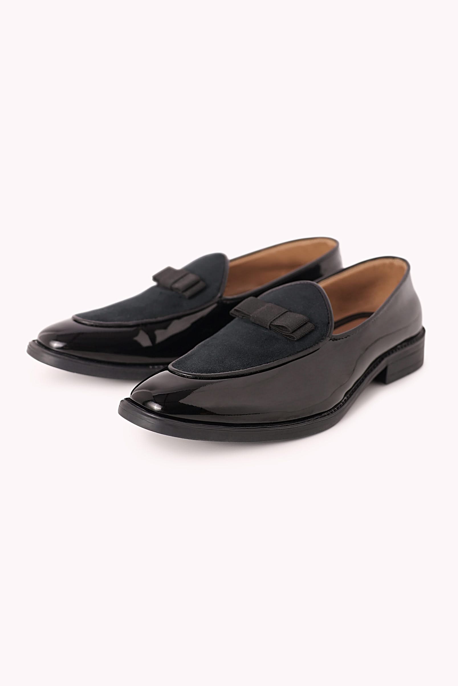 Black_Bow_Loafers_In_Velvet-SG179262_3_61f43061-b02f-4094-8b51-f93c50f01c29.jpg