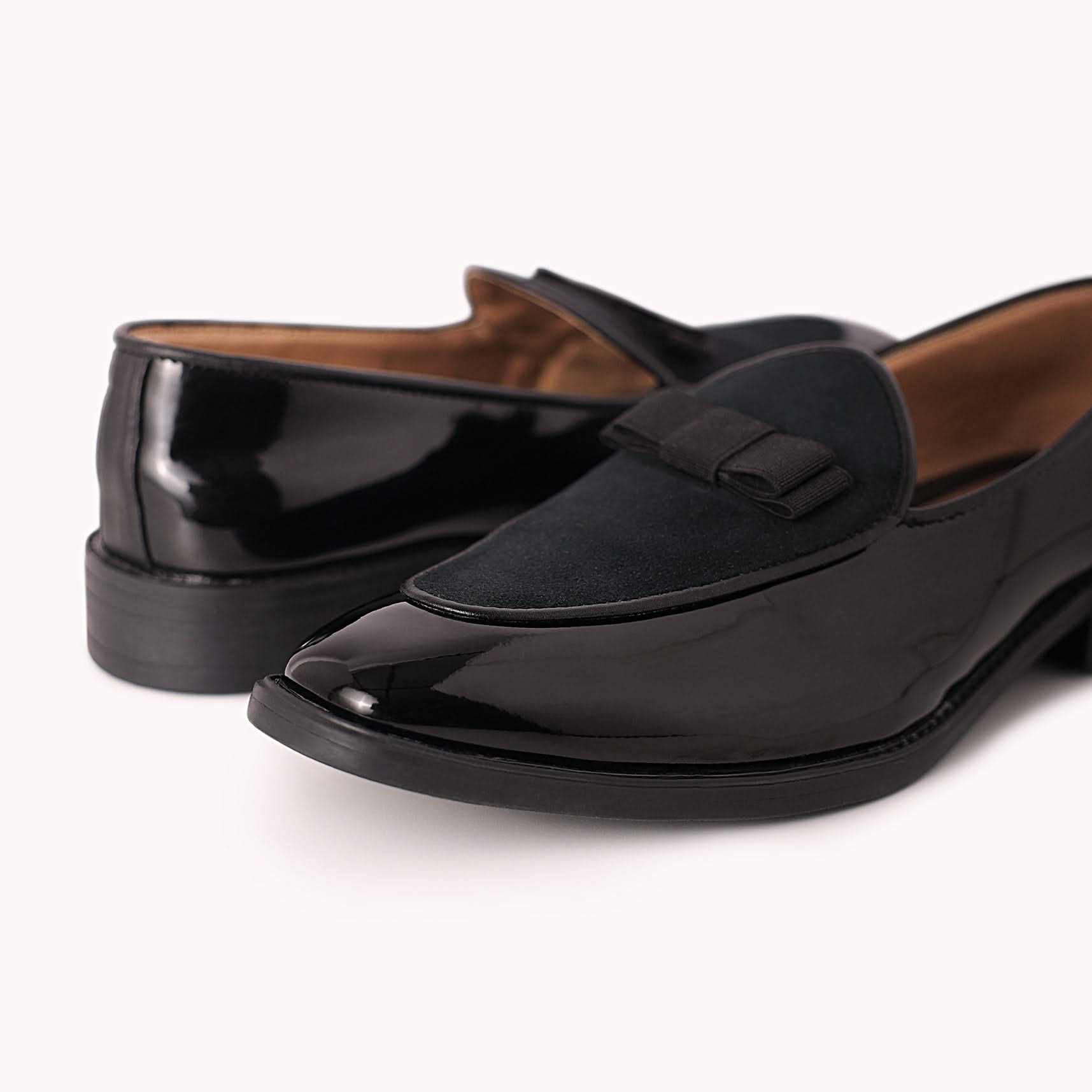 Black_Bow_Loafers_In_Velvet-SG179262_5_cbf9fc89-0e59-4395-95a3-36c78eb84689.jpg