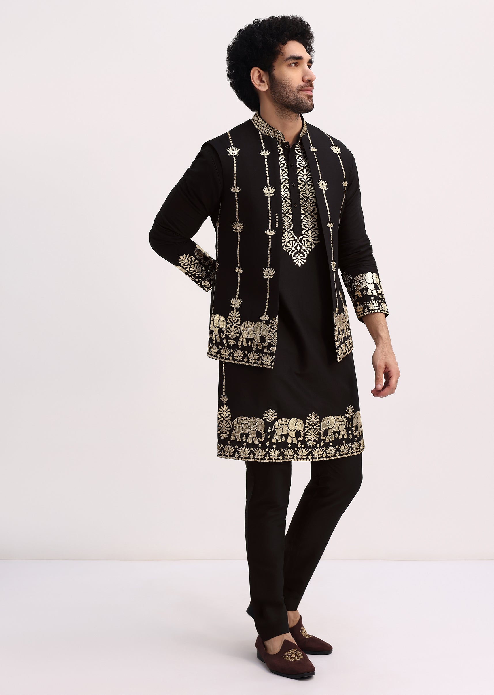 Black_Gold_Foil_Apllique_Work_Kurta_Jacket_Set-SG235586_7_d6357f98-5dc7-4d85-aa75-45f9fa3e6baf.jpg