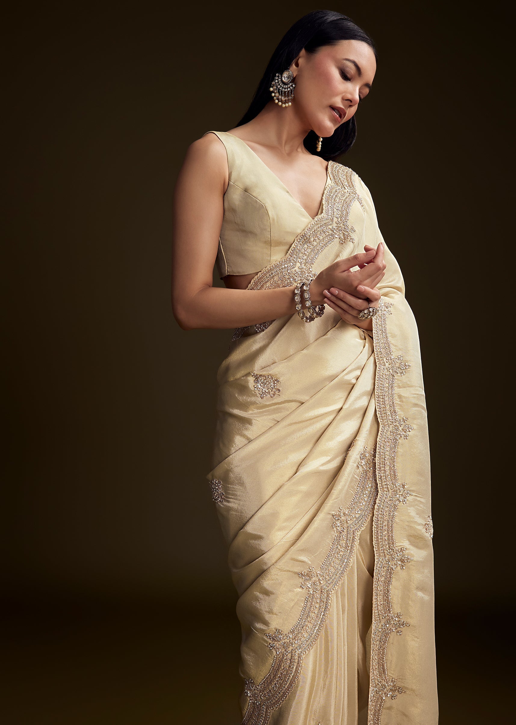 Cream_Tissue_Saree_With_Zardosi_And_Bead_Embroidery-sg319013-7_6.jpg