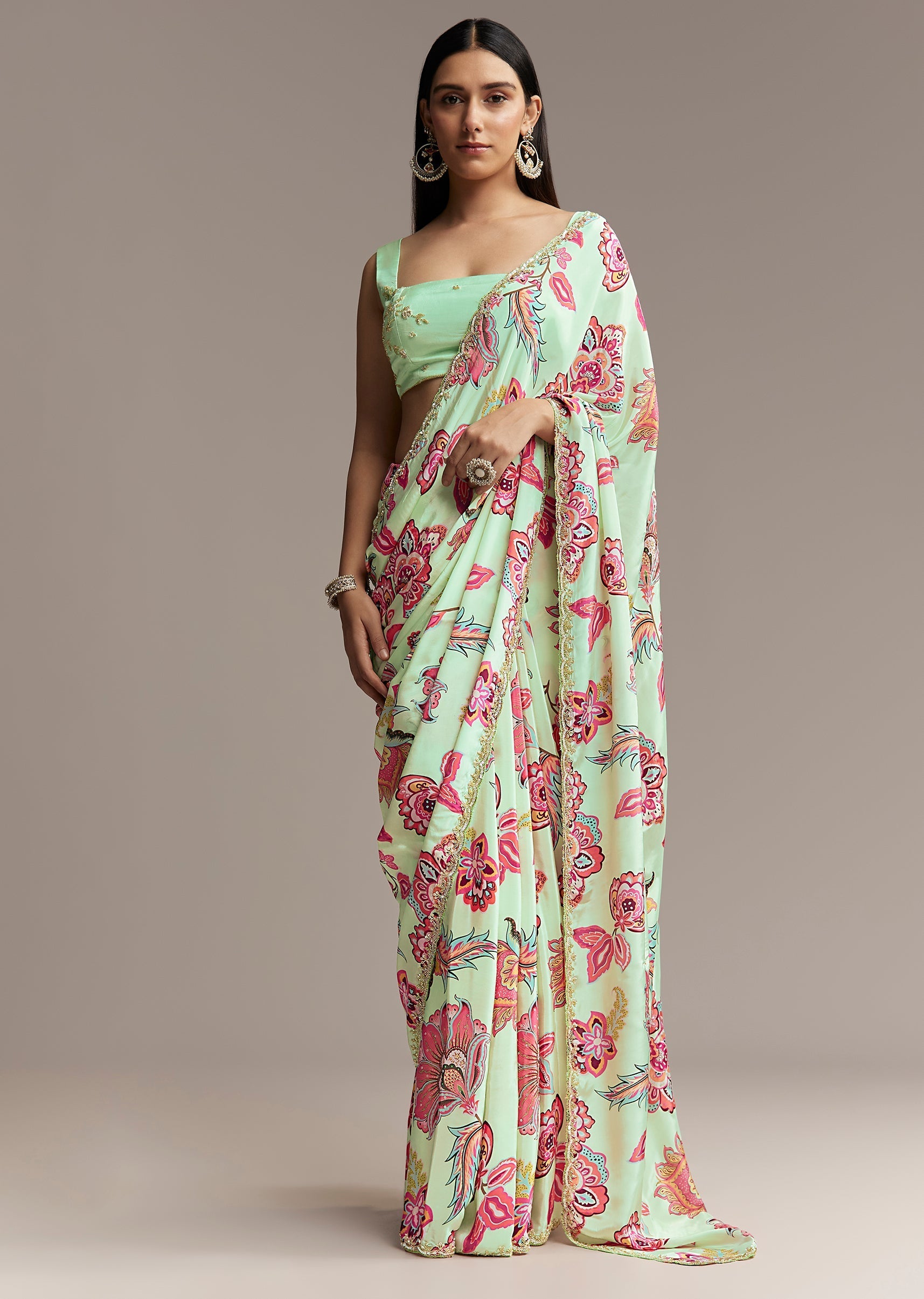 Mint_Green_Floral_Crepe_Saree_With_Scallop_Border-sg328020-3.jpg