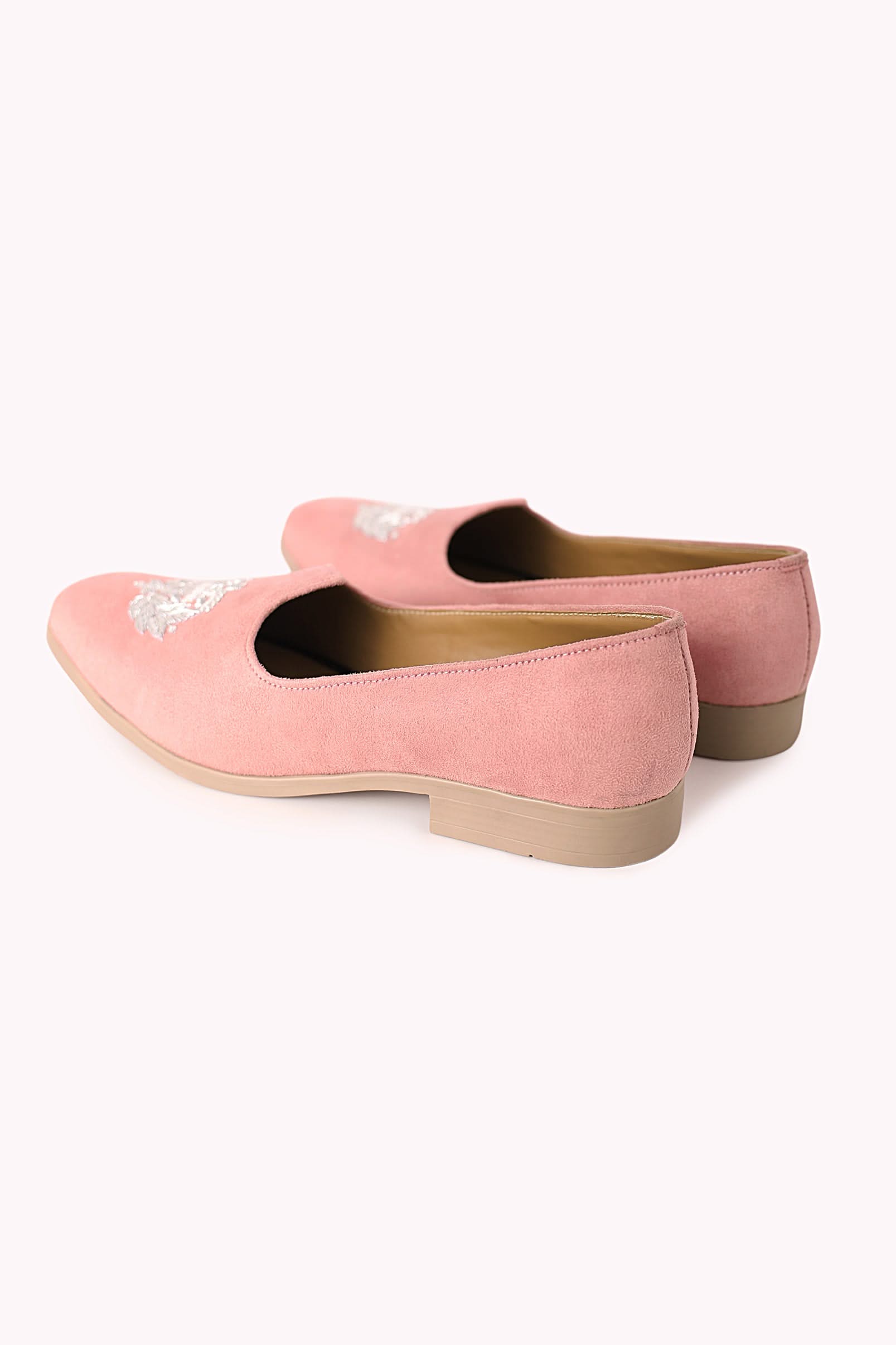 Pink_Embroidered_Mojaris_In_Velvet-SG179222_1_bc04d5ed-1b36-47c8-8d85-3c639fc99d15.jpg