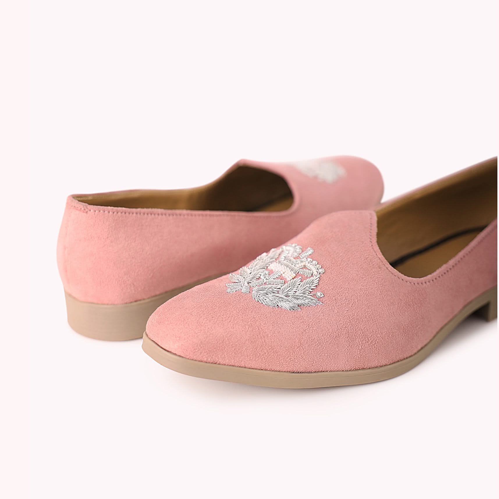 Pink_Embroidered_Mojaris_In_Velvet-SG179222_2_2e3af84b-b194-4603-b5ae-208a84051dd6.jpg