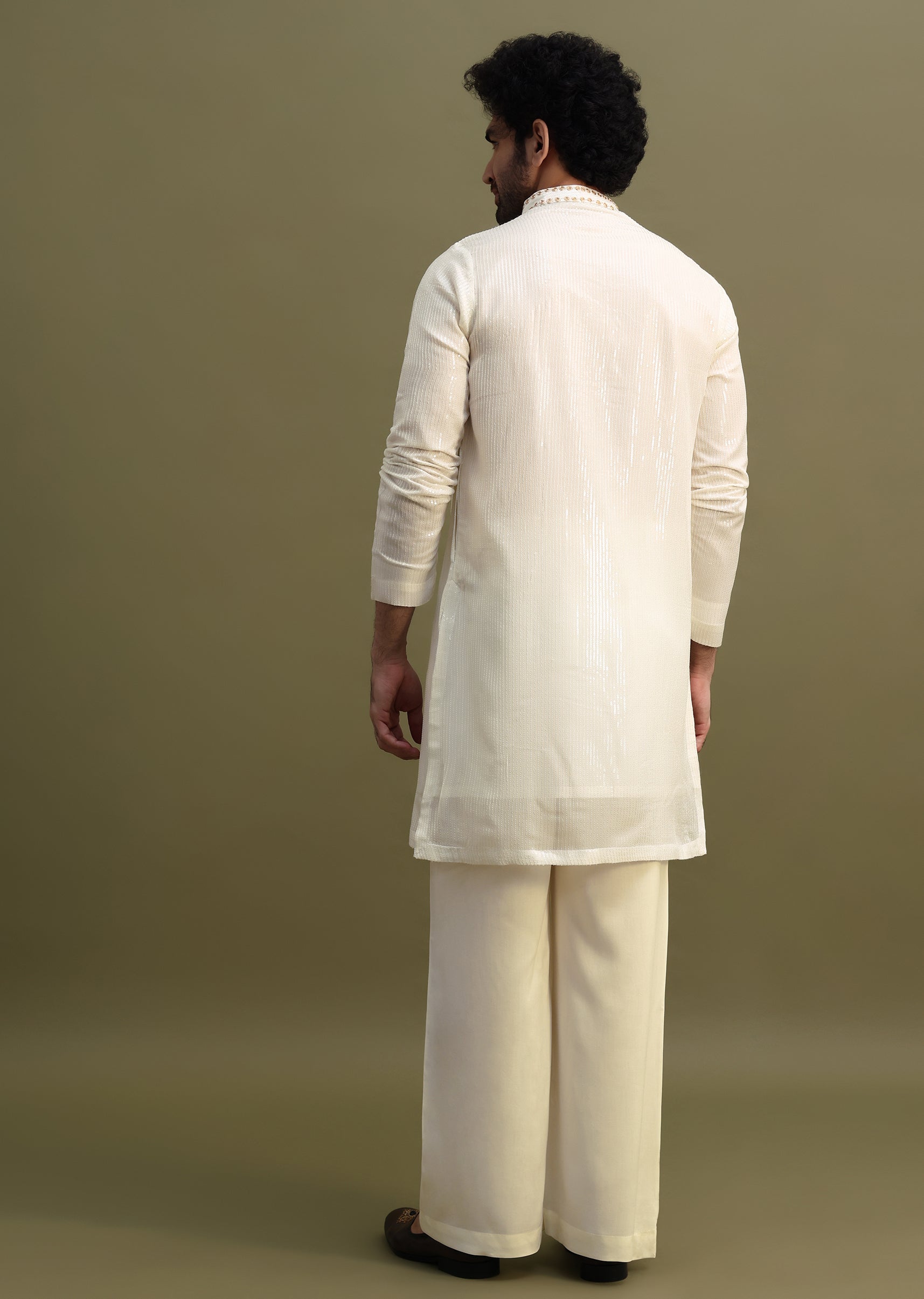 White_Gold_Sequin_Kurta_With_Loose_Fitted_Pants-SG233668_2_e884a21a-e26d-427b-a234-f0e56c2737cc.jpg