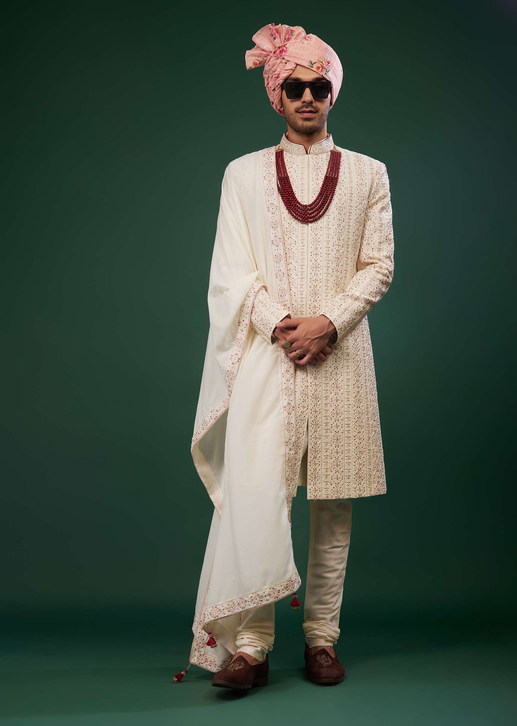 antique_white_sherwani_set_in_raw-sg140039_4_8138b899-f886-42df-8192-523d1f5549b0.jpg