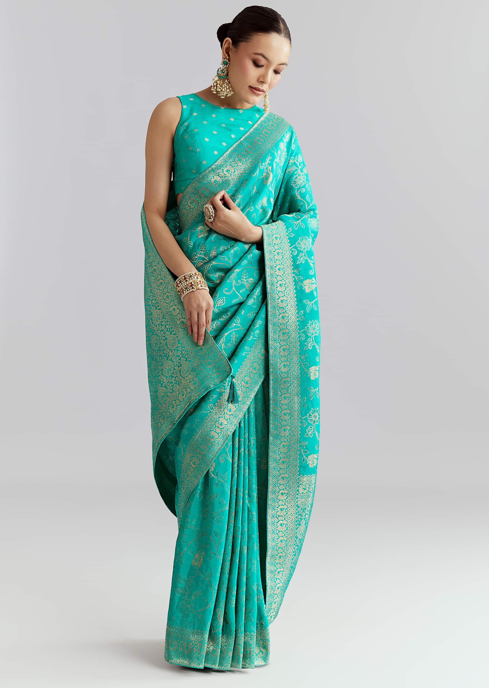 aqua-blue-dola-silk-woven-saree-with-floral-jaal-work-sg350508-3.jpg