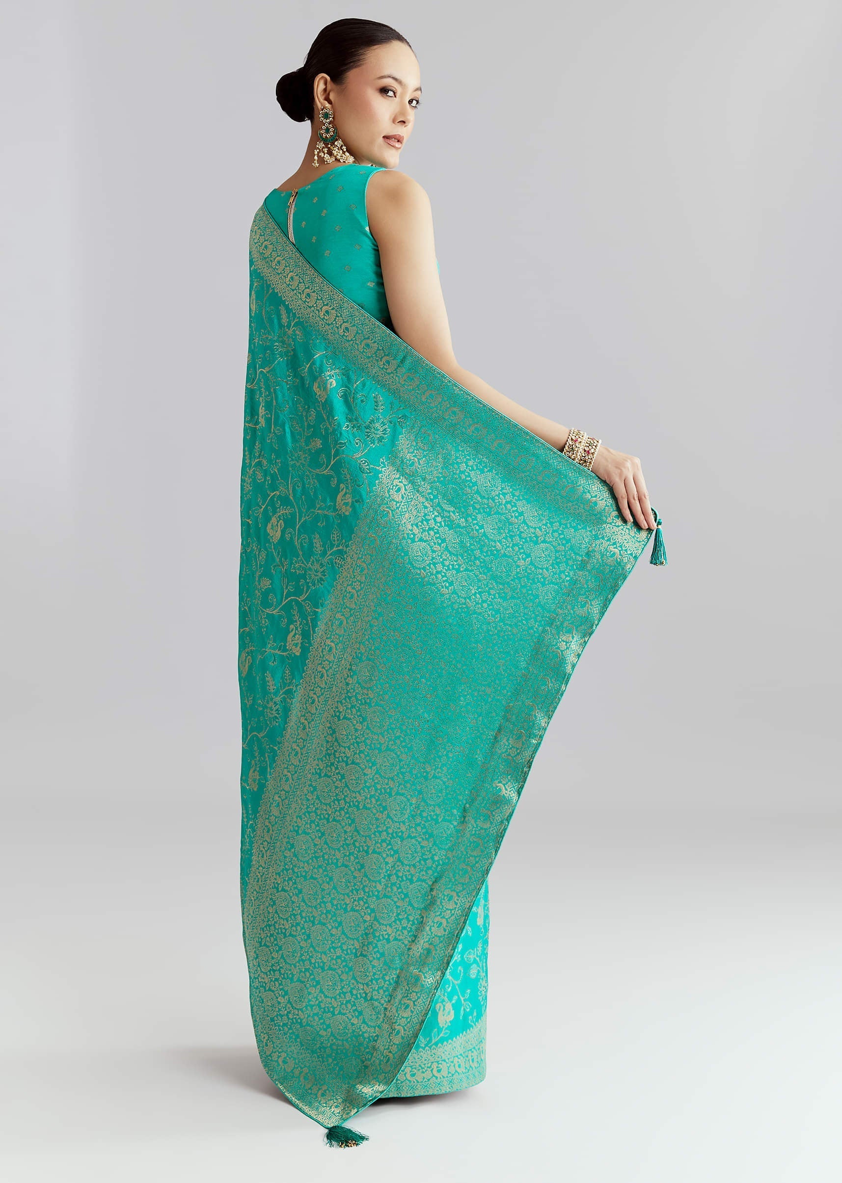aqua-blue-dola-silk-woven-saree-with-floral-jaal-work-sg350508-4.jpg