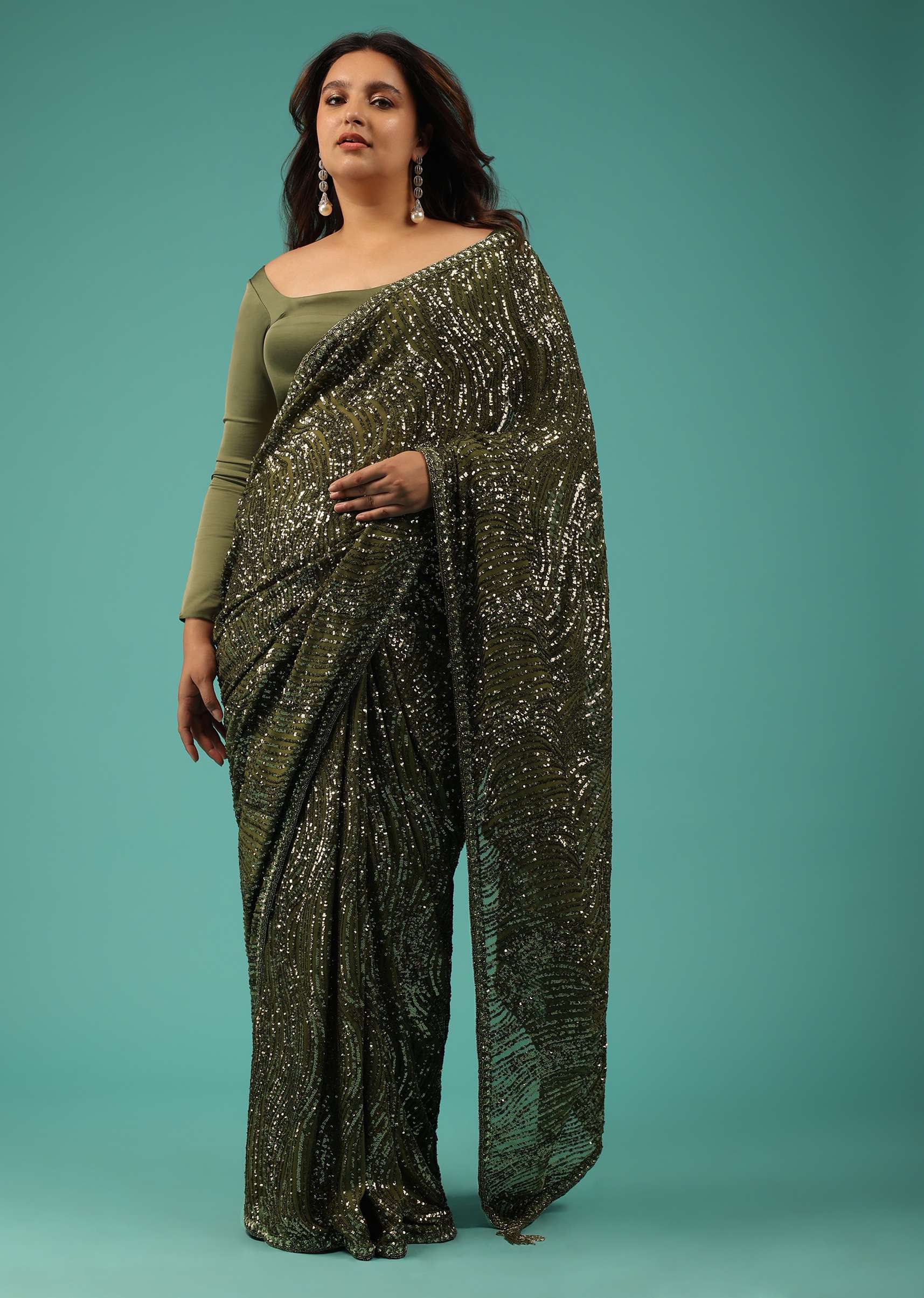 army_green_saree_in_sequins_and_organza_with-sg99556_14_1205eb28-faec-487c-9e0d-2a9b8f6eaf3e.jpg