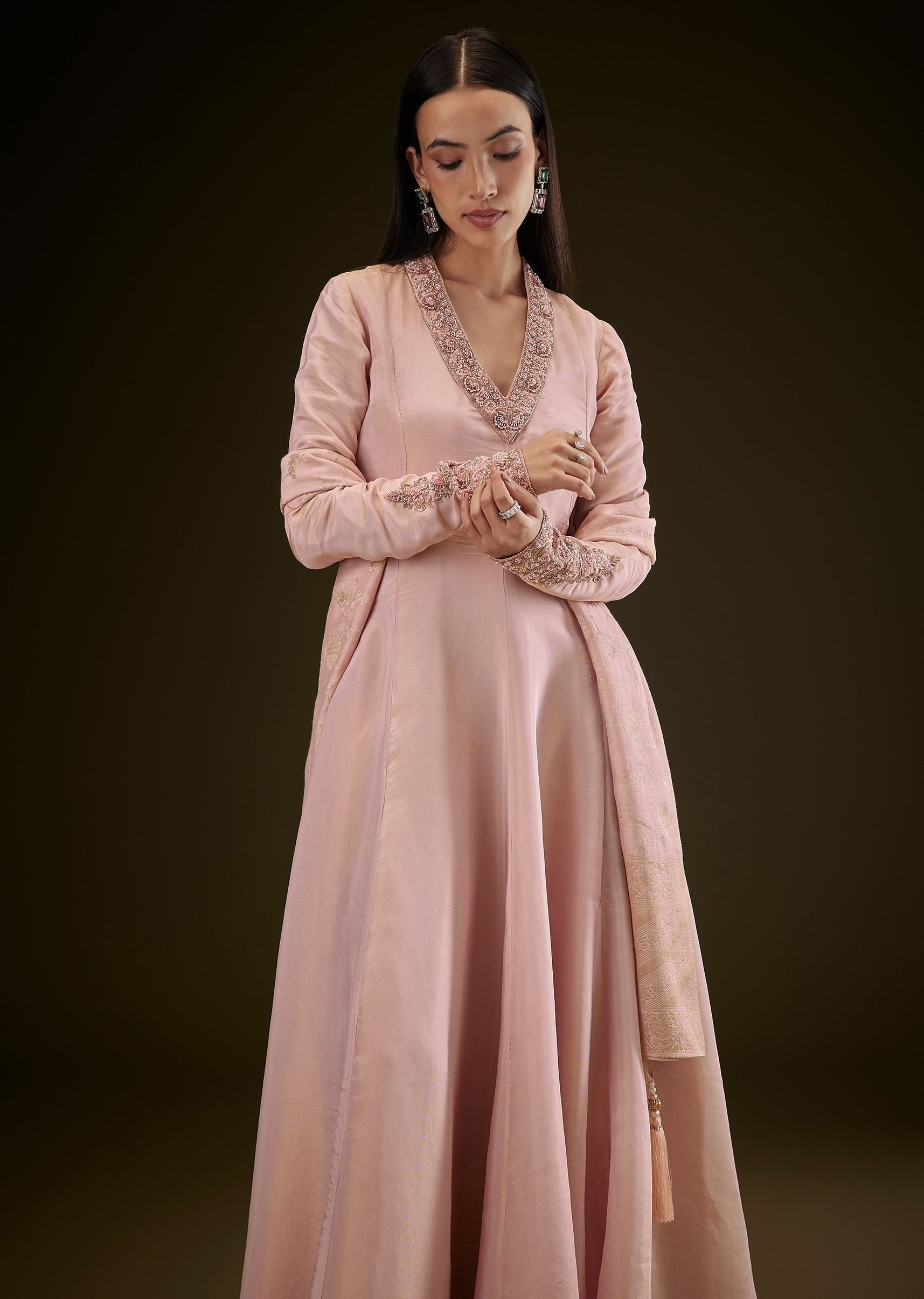 baby-pink-v-neck-anarkali-with-printed-dupatta-sg304001-5_8e66e41a-f64c-4096-8ac2-056f9e608241.jpg