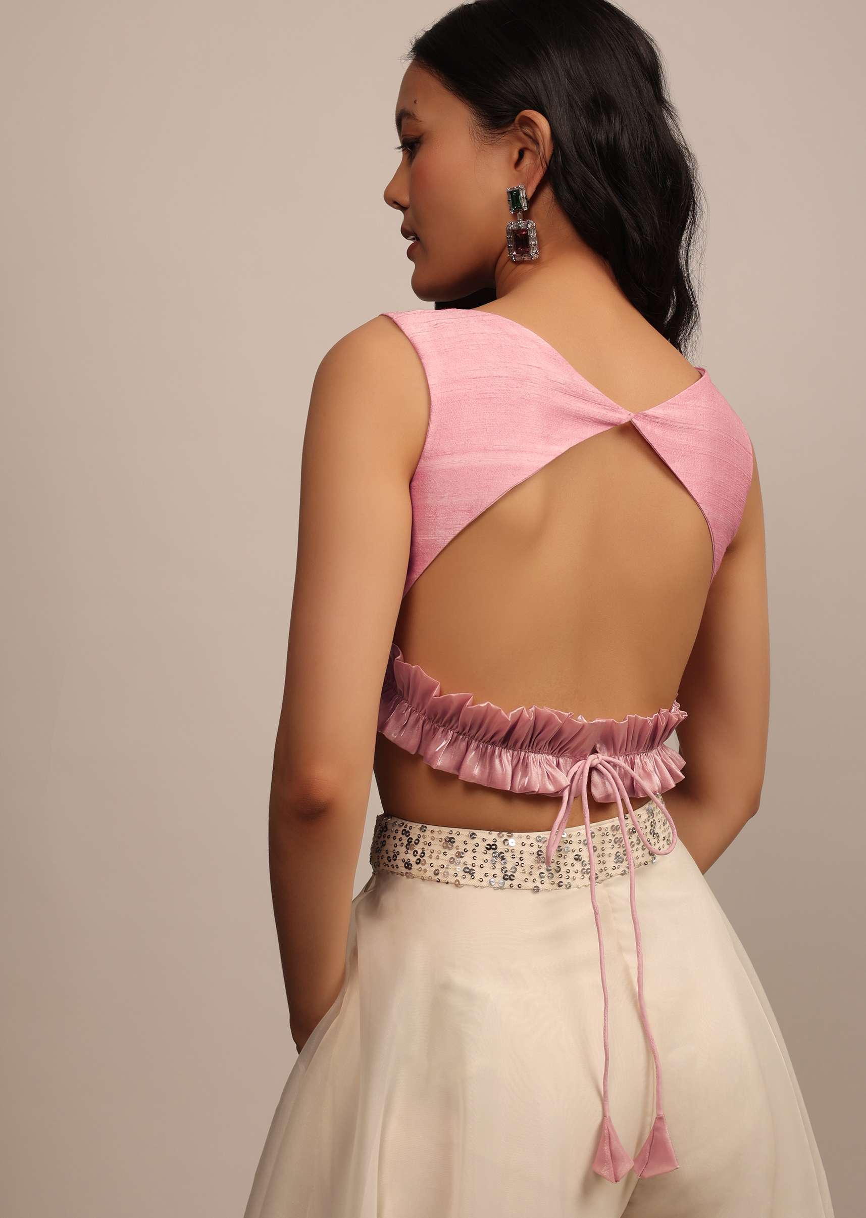 baby_pink_sleeveless_blouse_in_silk_with_boat_neckline-sg148034_5_f48ac726-54a2-4336-8657-544e3b4abcf1.jpg