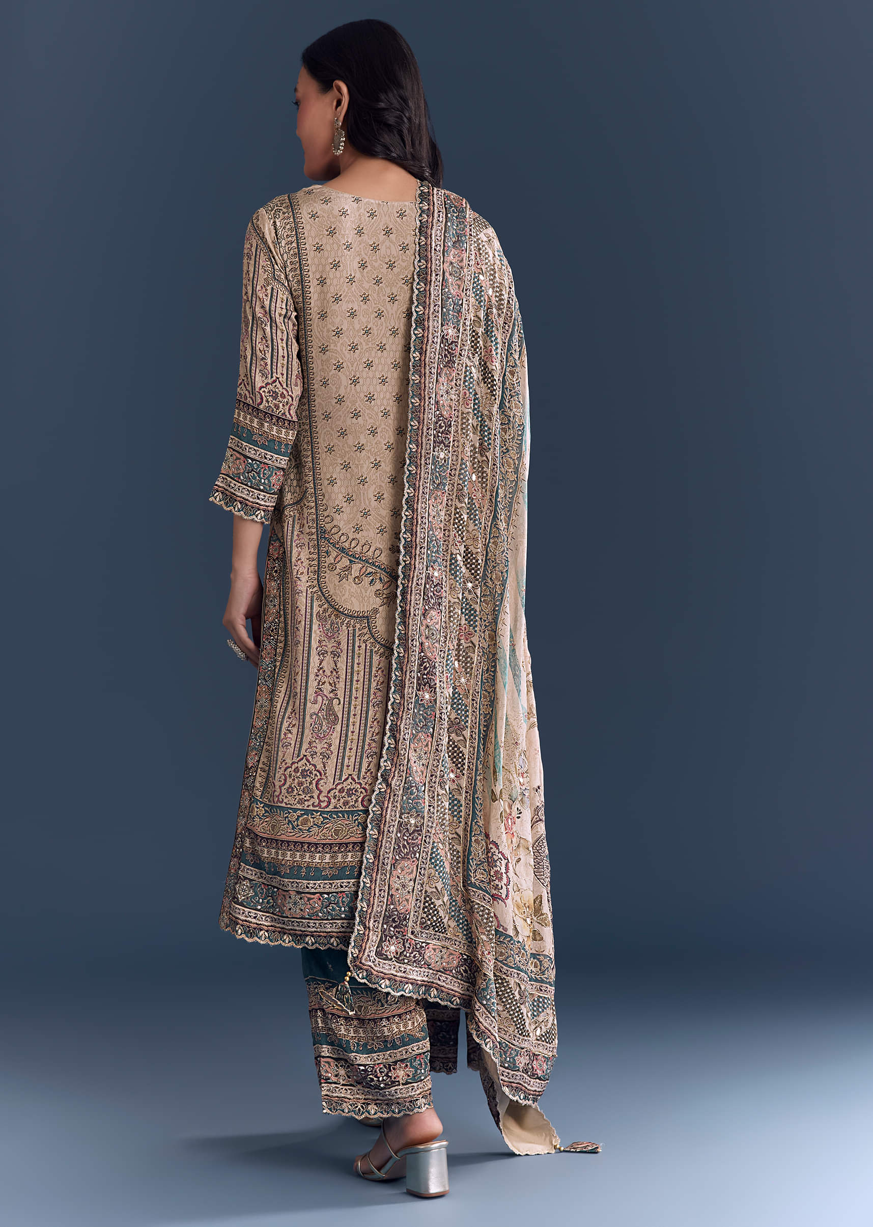 beige-blue-ombre-crepe-kurta-set-with-indie-print-and-zari-work-sg346299-5.jpg