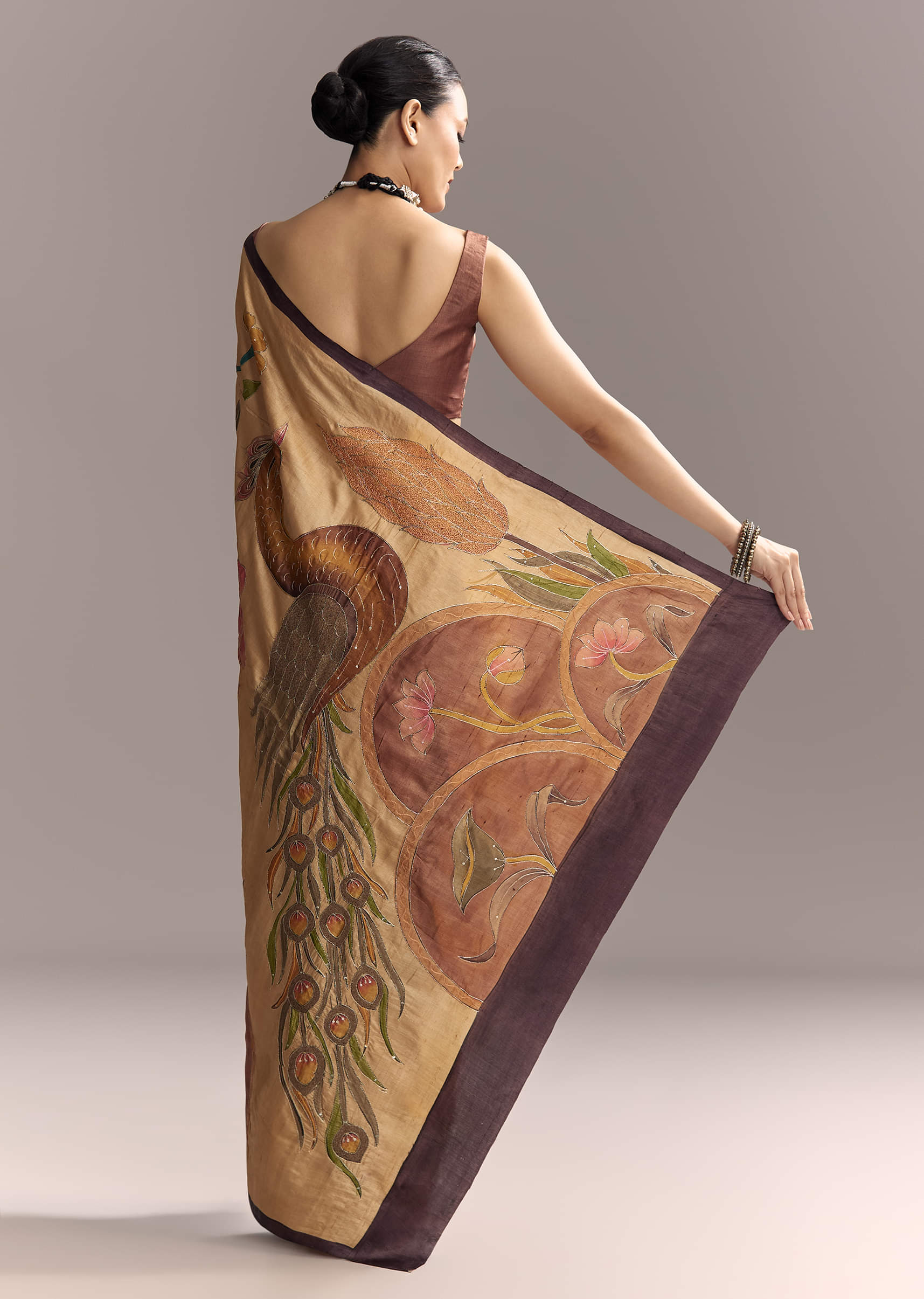 beige-cotton-saree-with-hand-painted-motifs-and-brown-border-sg317778-4.jpg